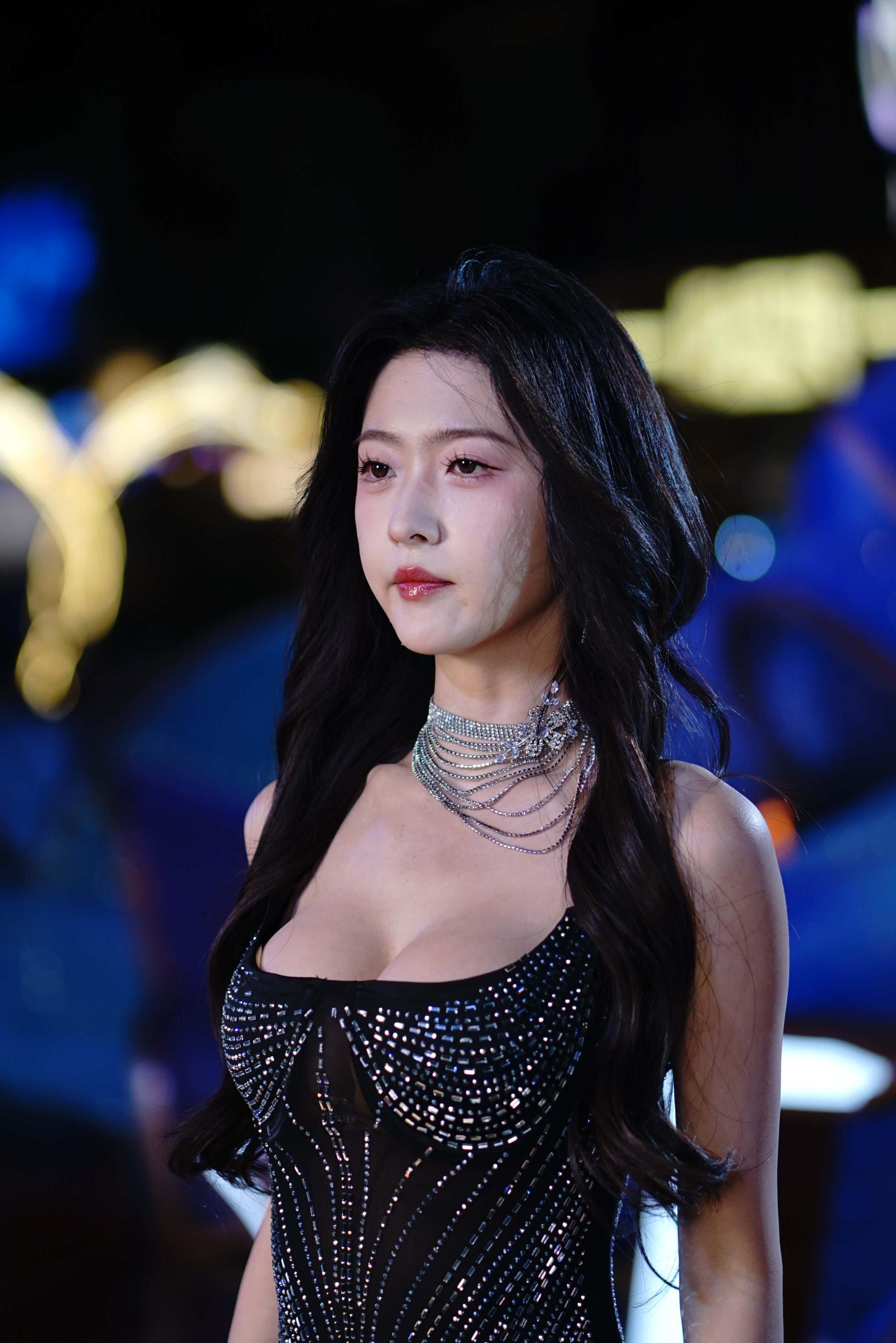 No.9945 广州天德广场时尚秀B [680P20V-34.7GB]