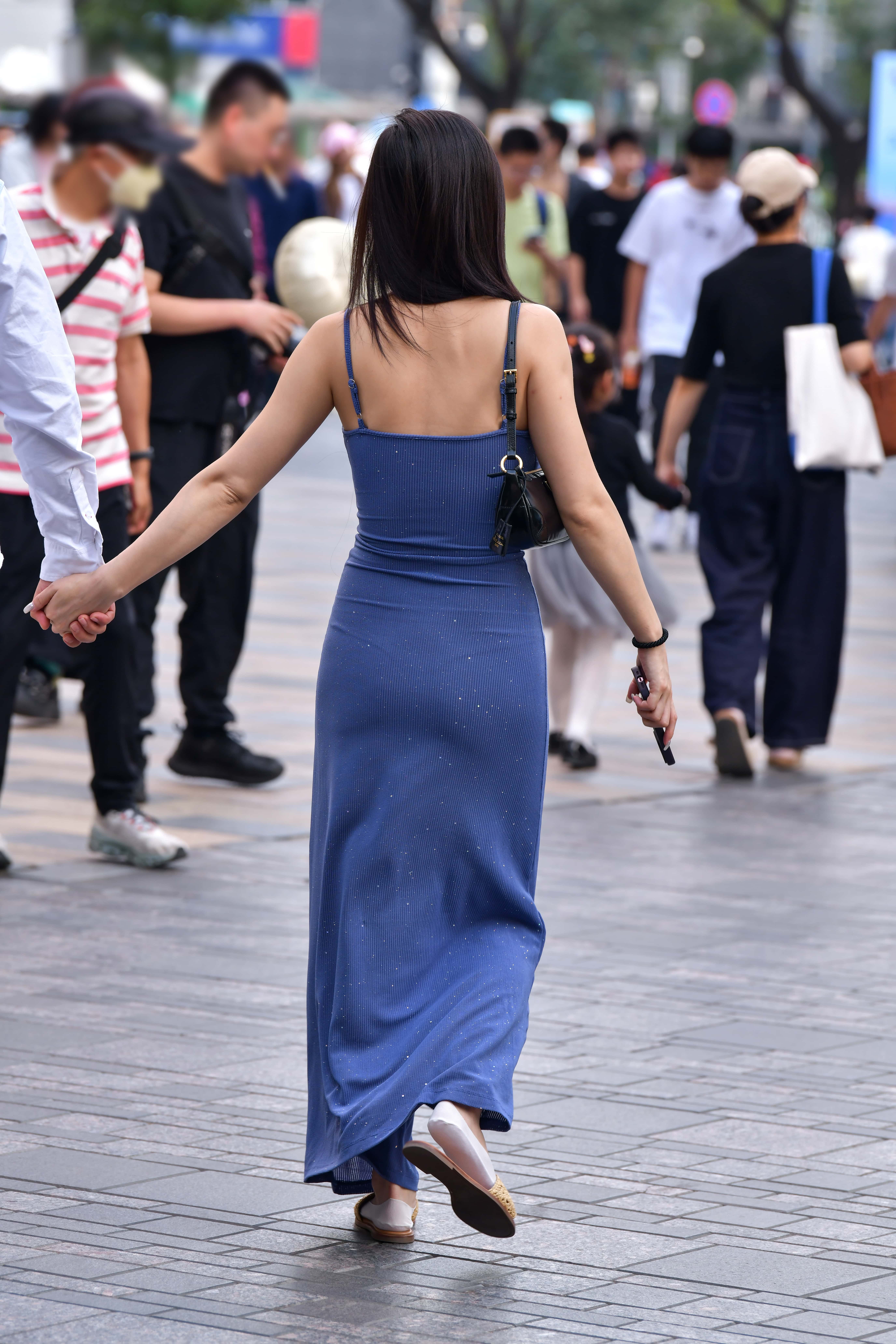 GS-T875 丁香兰吊带长裙美女 【56P 1.17G】