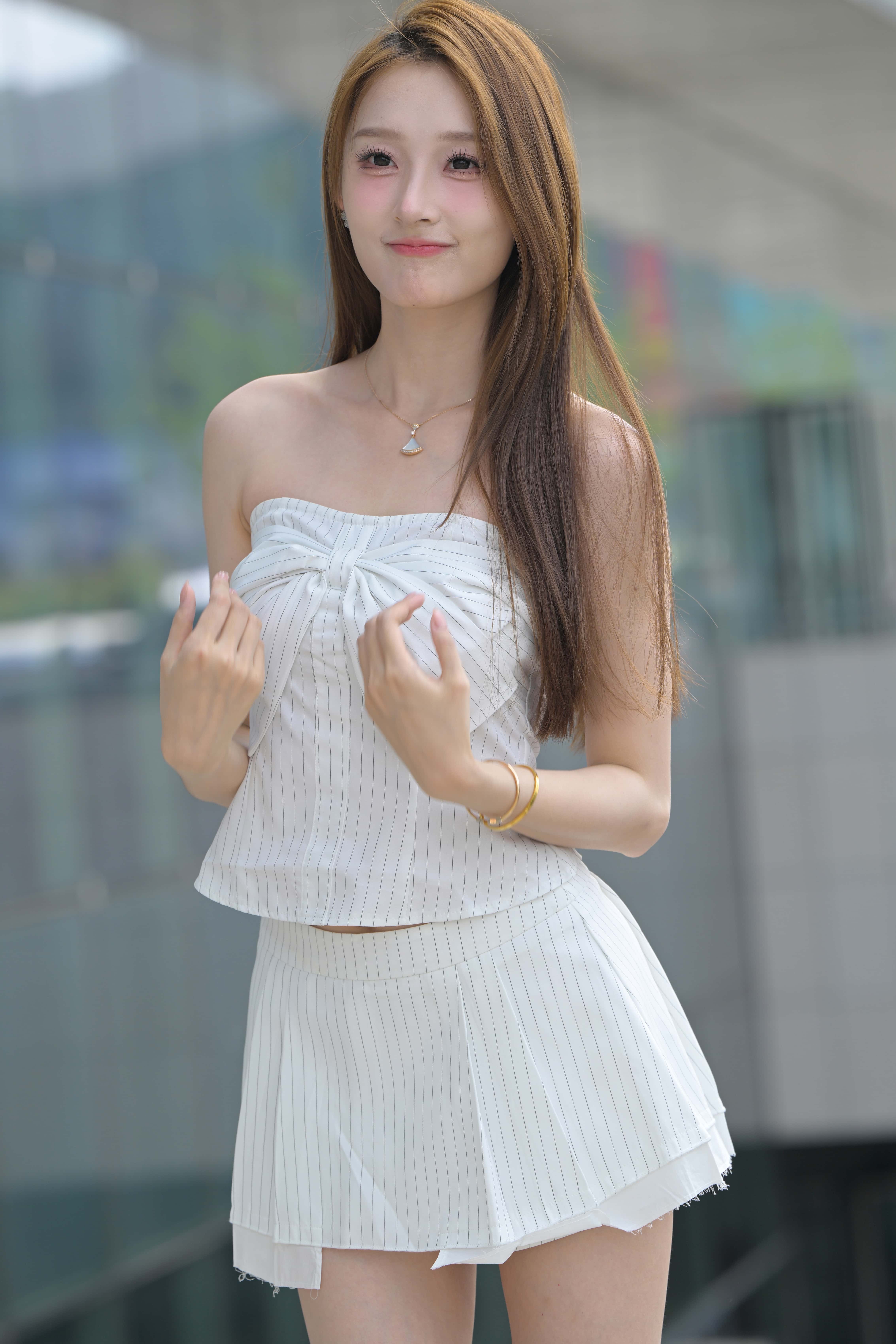 No.9889 小桂圆白裙美腿 [161P-2.79GB]