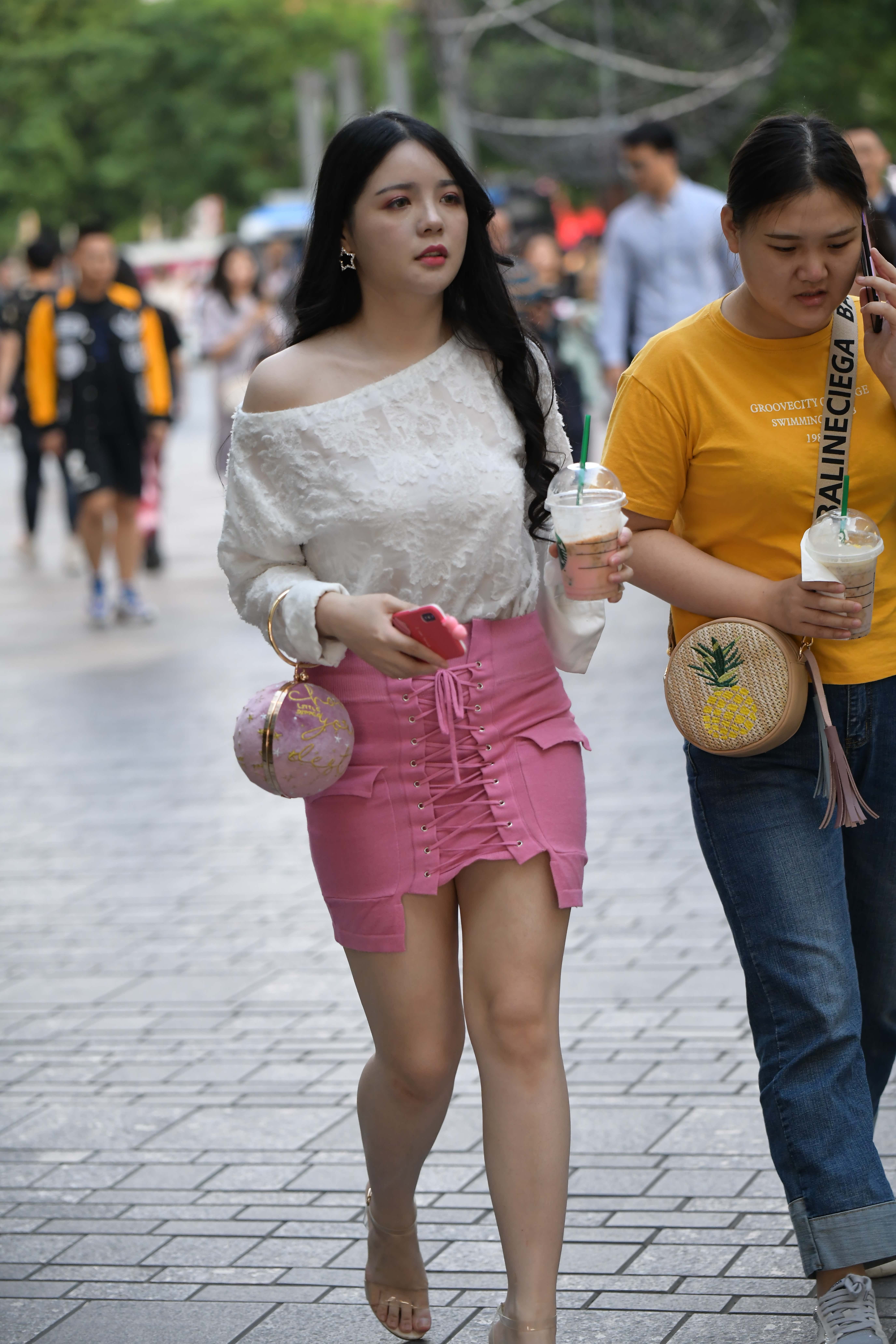 GS-X879   粉裙美眉 【66P  1.47G】