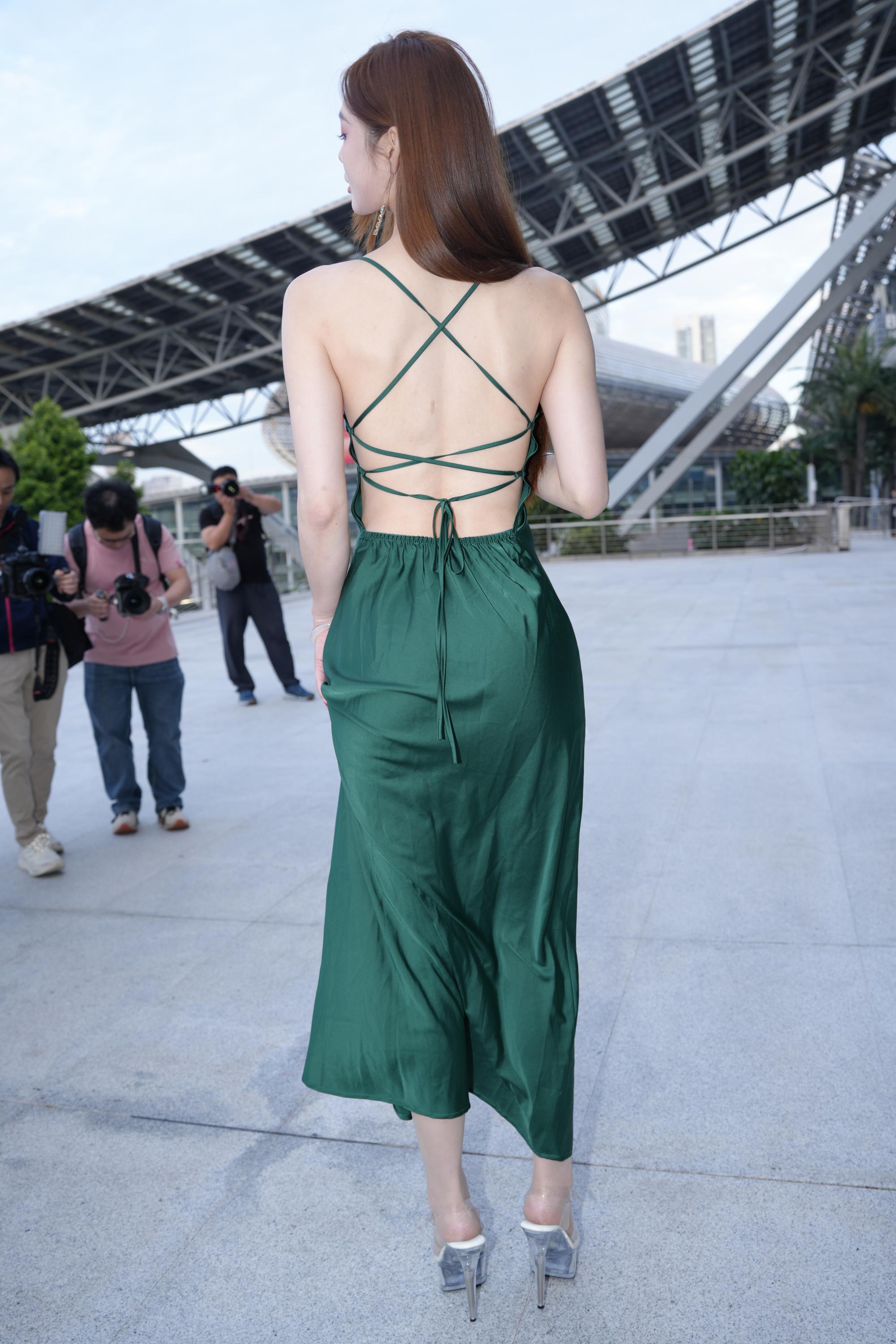 No.9946 绿色吊带裙 [162P2V-4.75GB]