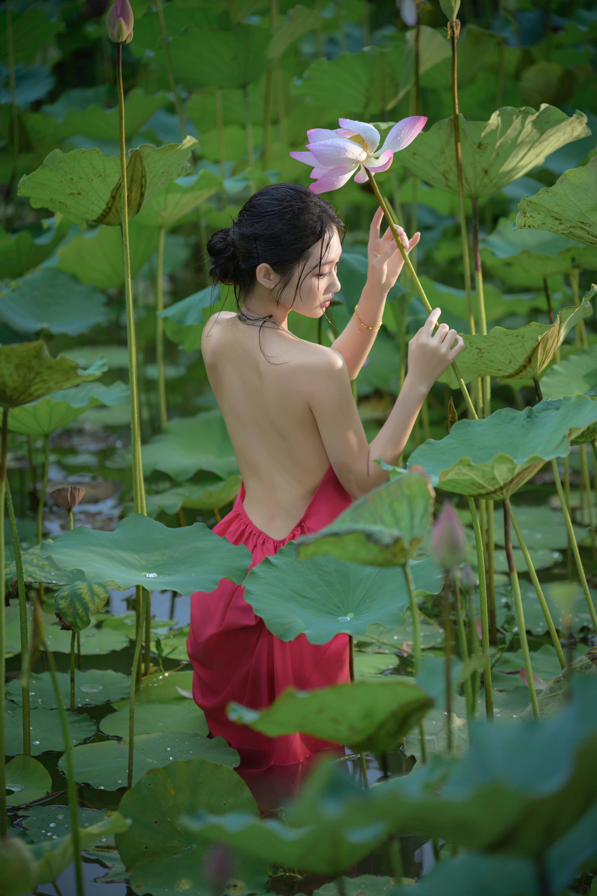 GS-Y0264 雨荷 瑾瑾吖 [17P-255MB]