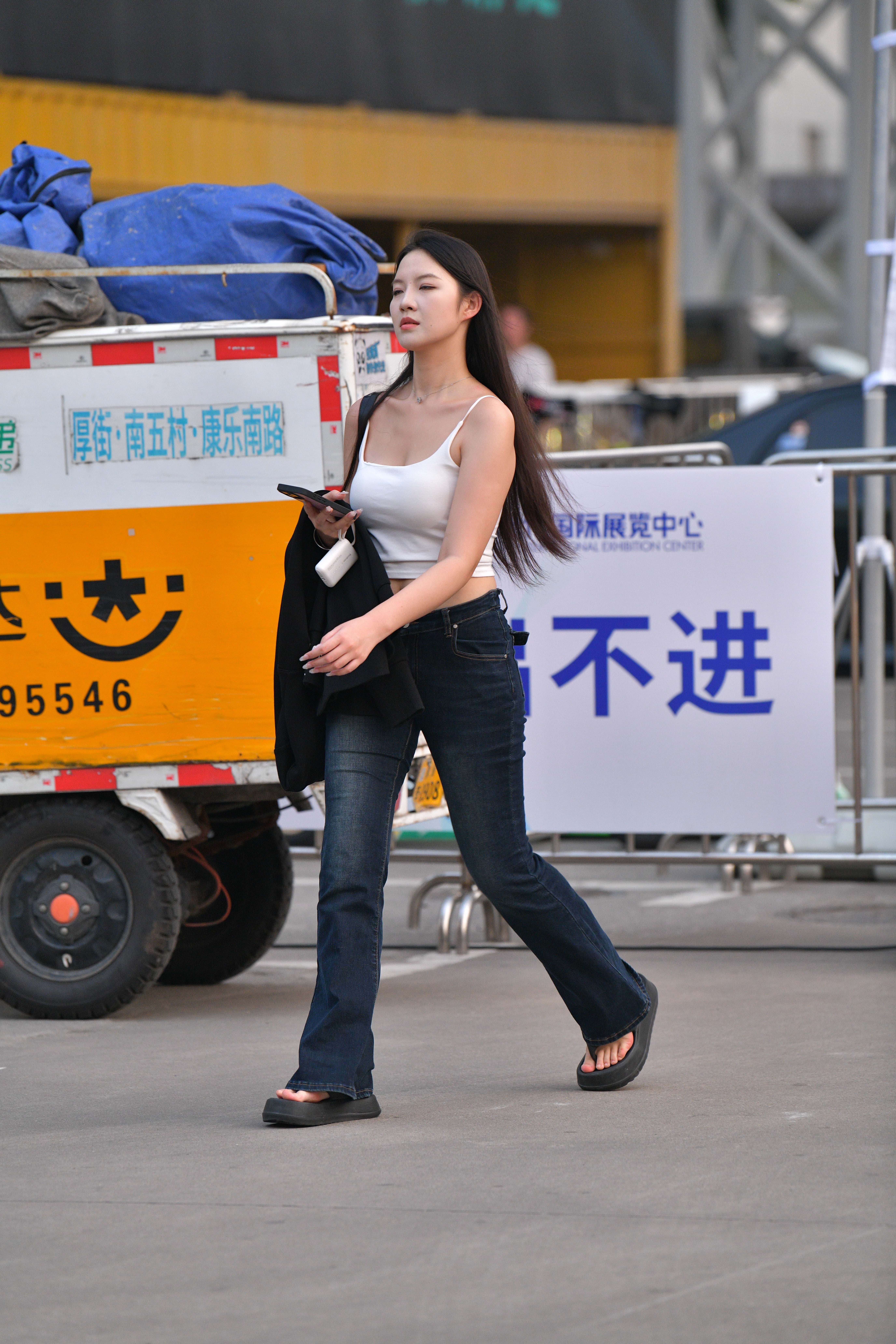 GS-T893 牛仔裤美女【69P 1.59G】