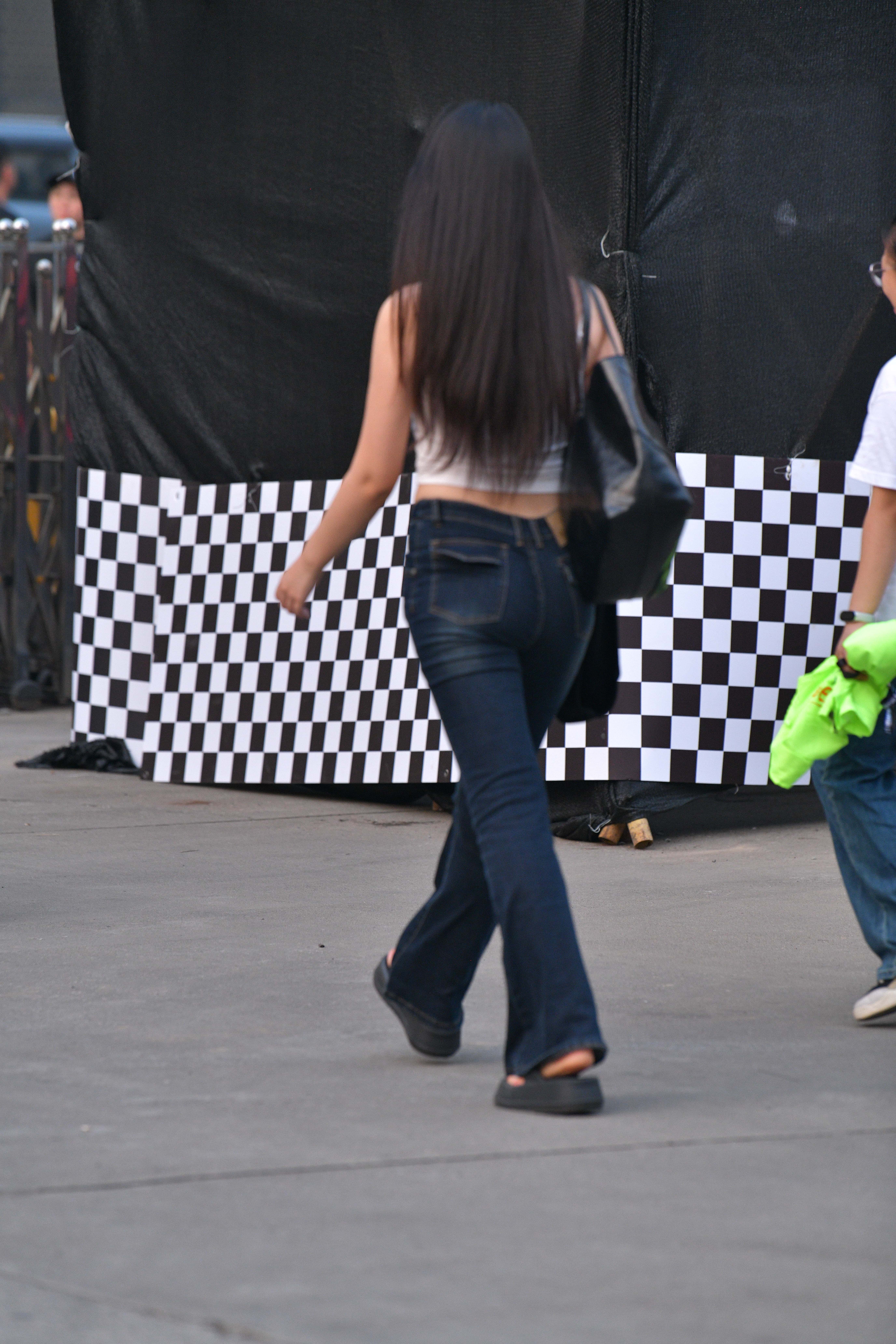 GS-T893 牛仔裤美女【69P 1.59G】