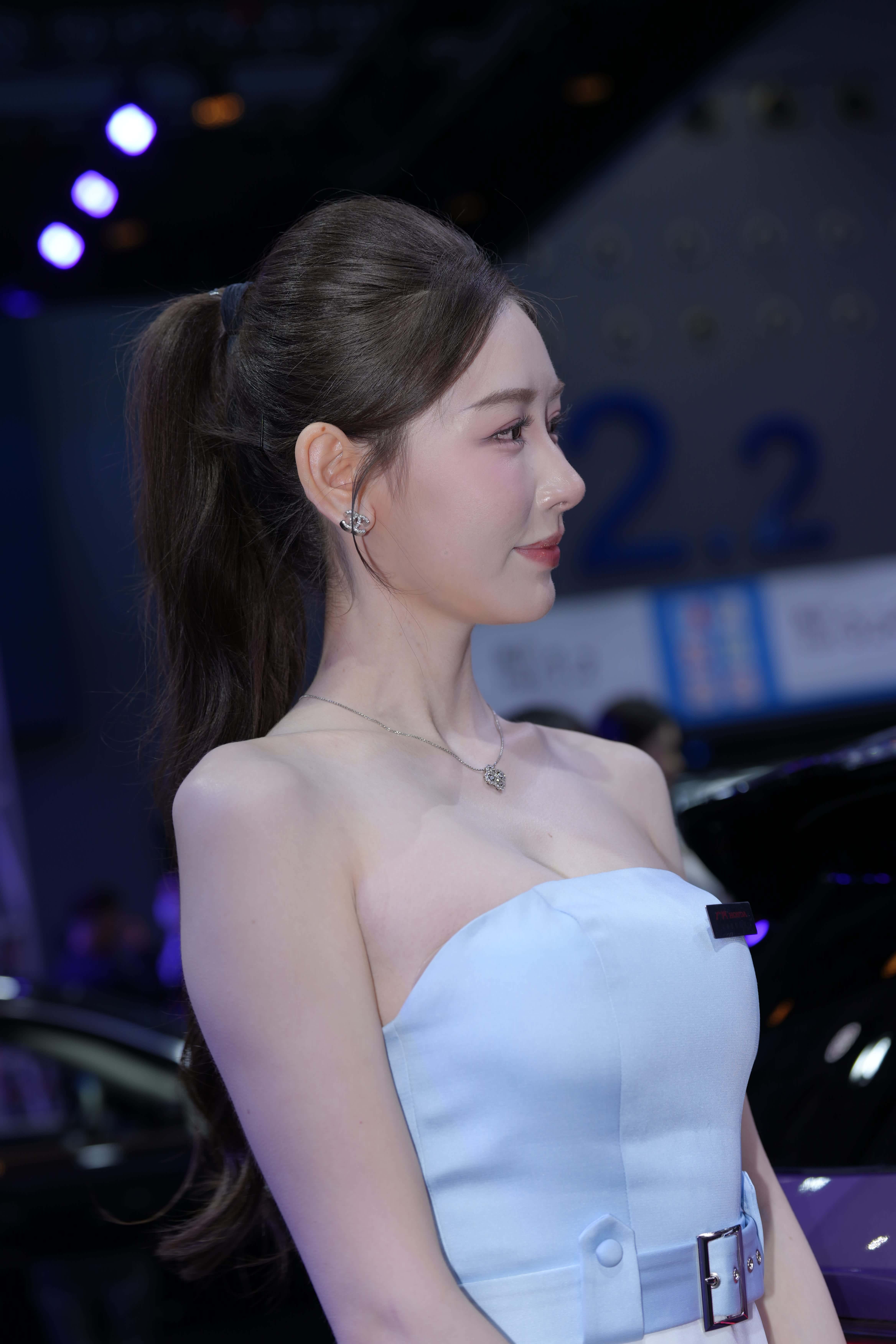 No.9953 气质白色短裙 [77P-1.34GB]