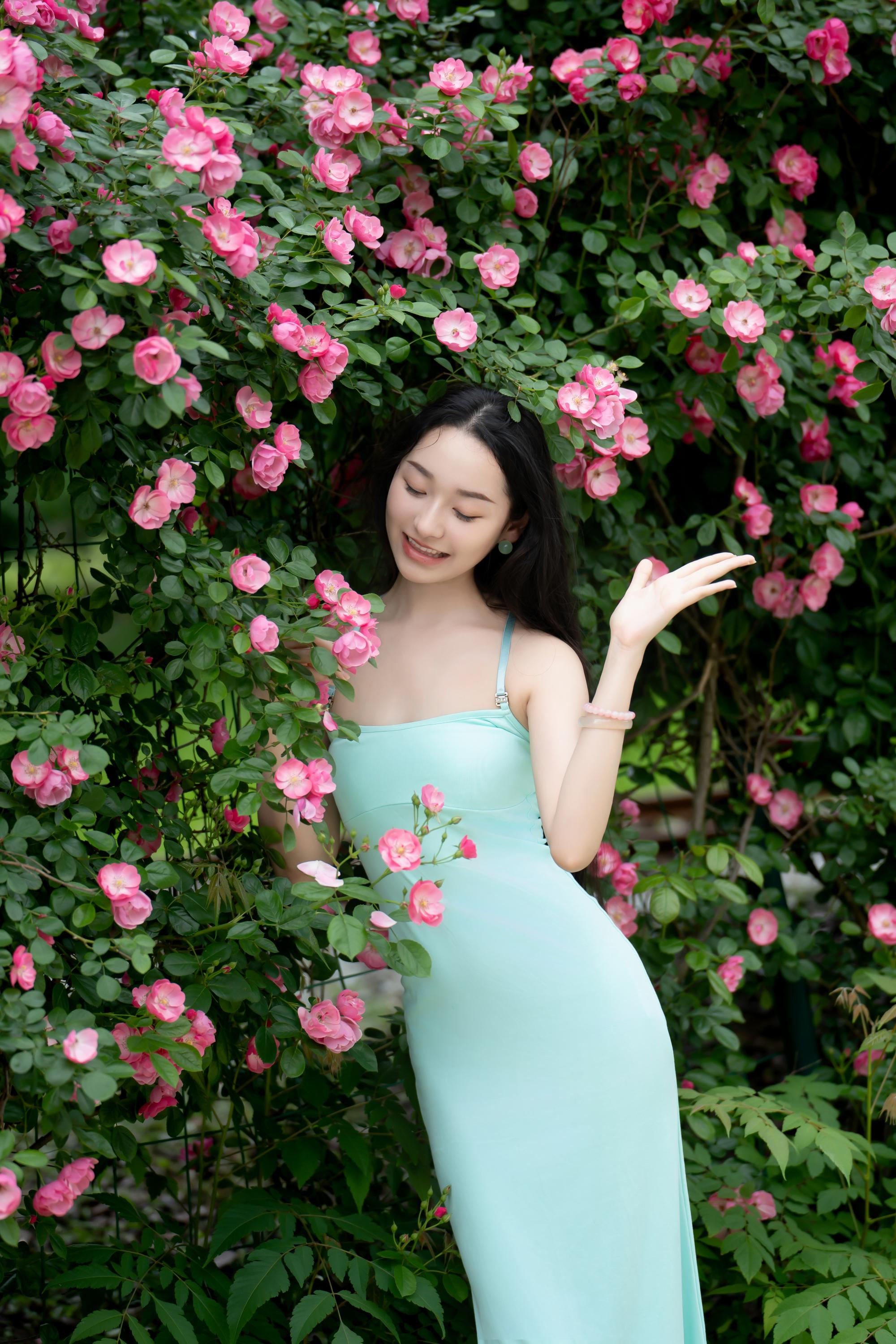 GS-Y0270 蔷薇花女神 玥玥hsbjsvnsms [14P-244MB]