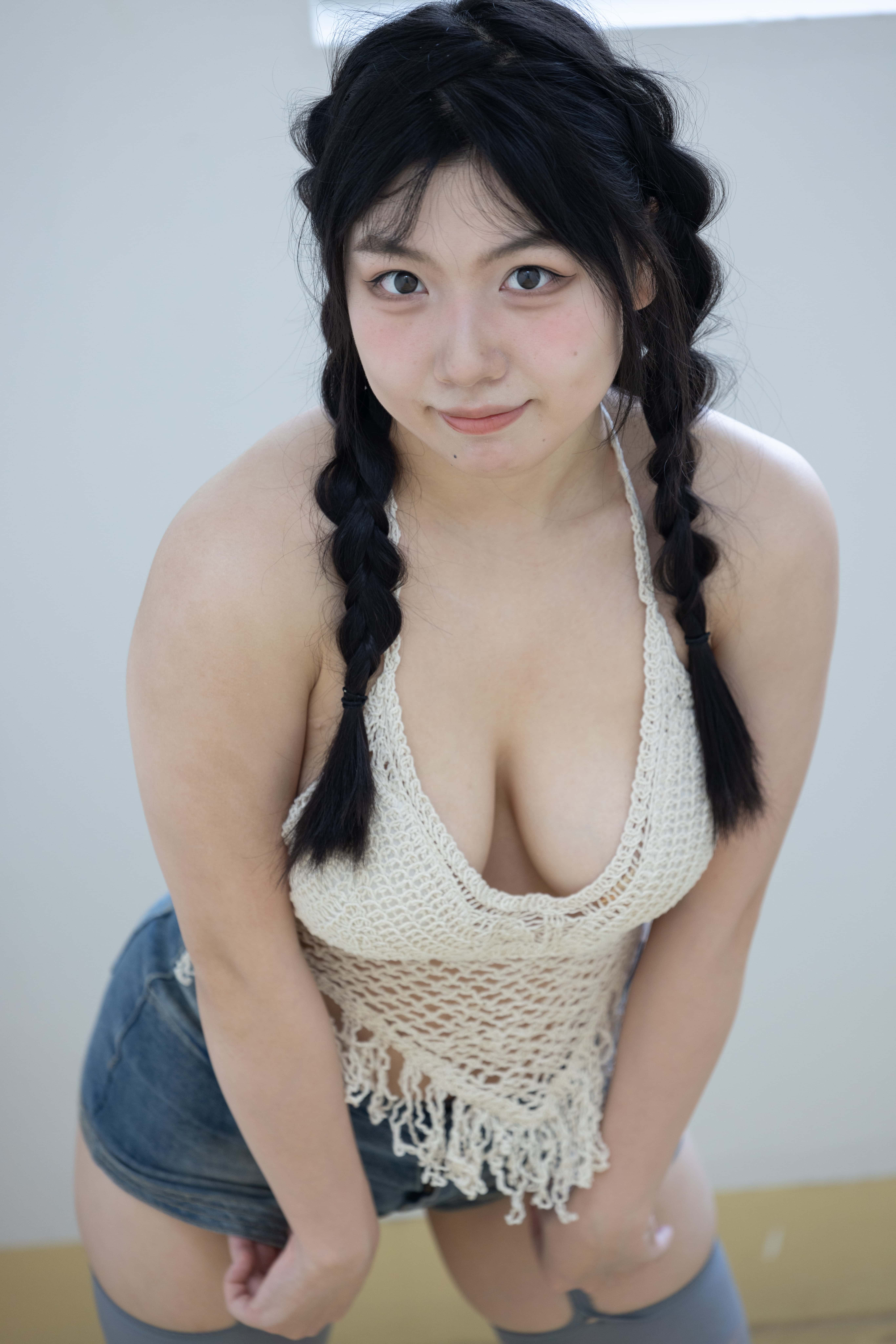 No.9887 E奶网红汤小圆牛仔短裤小吊带 [135P-913MB]