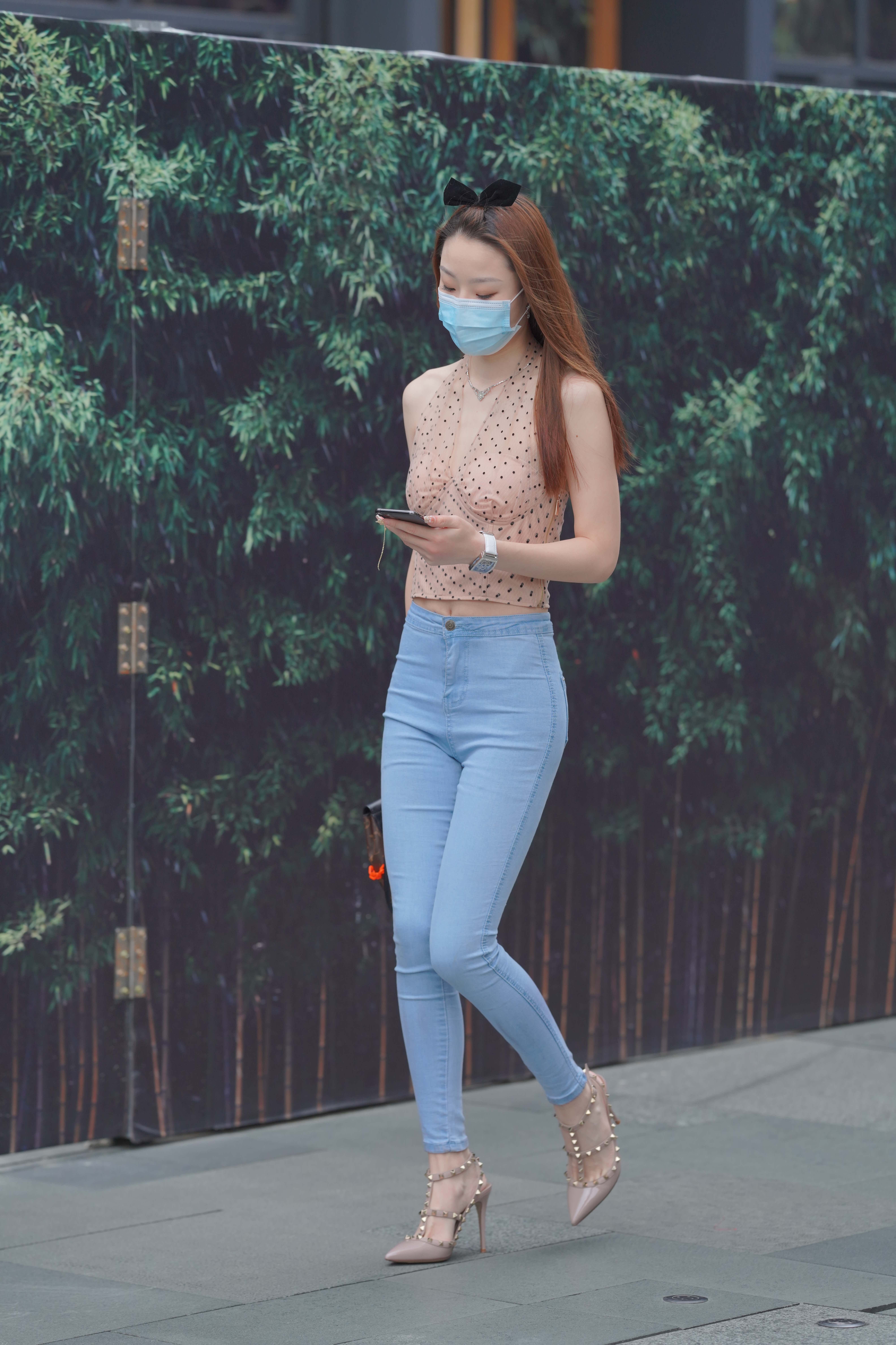 No.9879 铅笔牛仔裤 [164P1V-1.84GB]