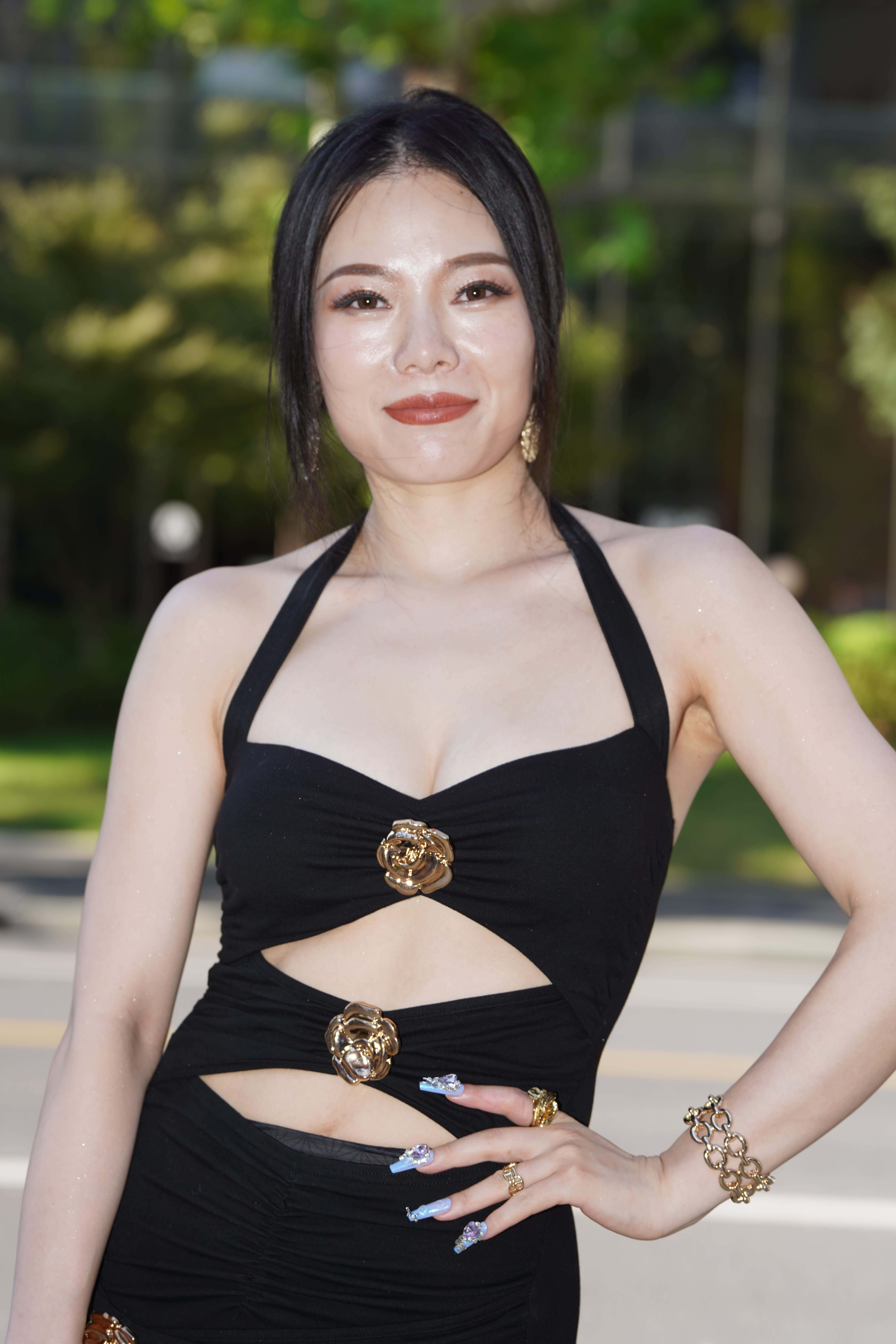 No.9952 魅惑黑色裙装 [75P-2.31GB]