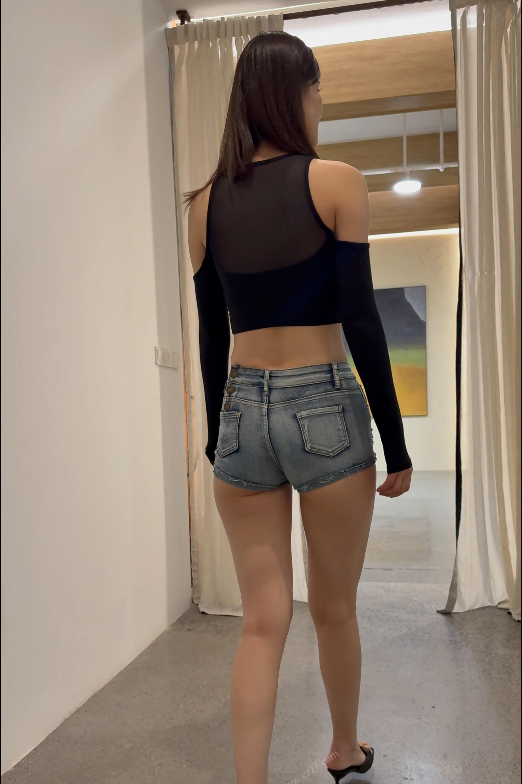 长腿辣妹营业日 【9分06秒  4.05G】