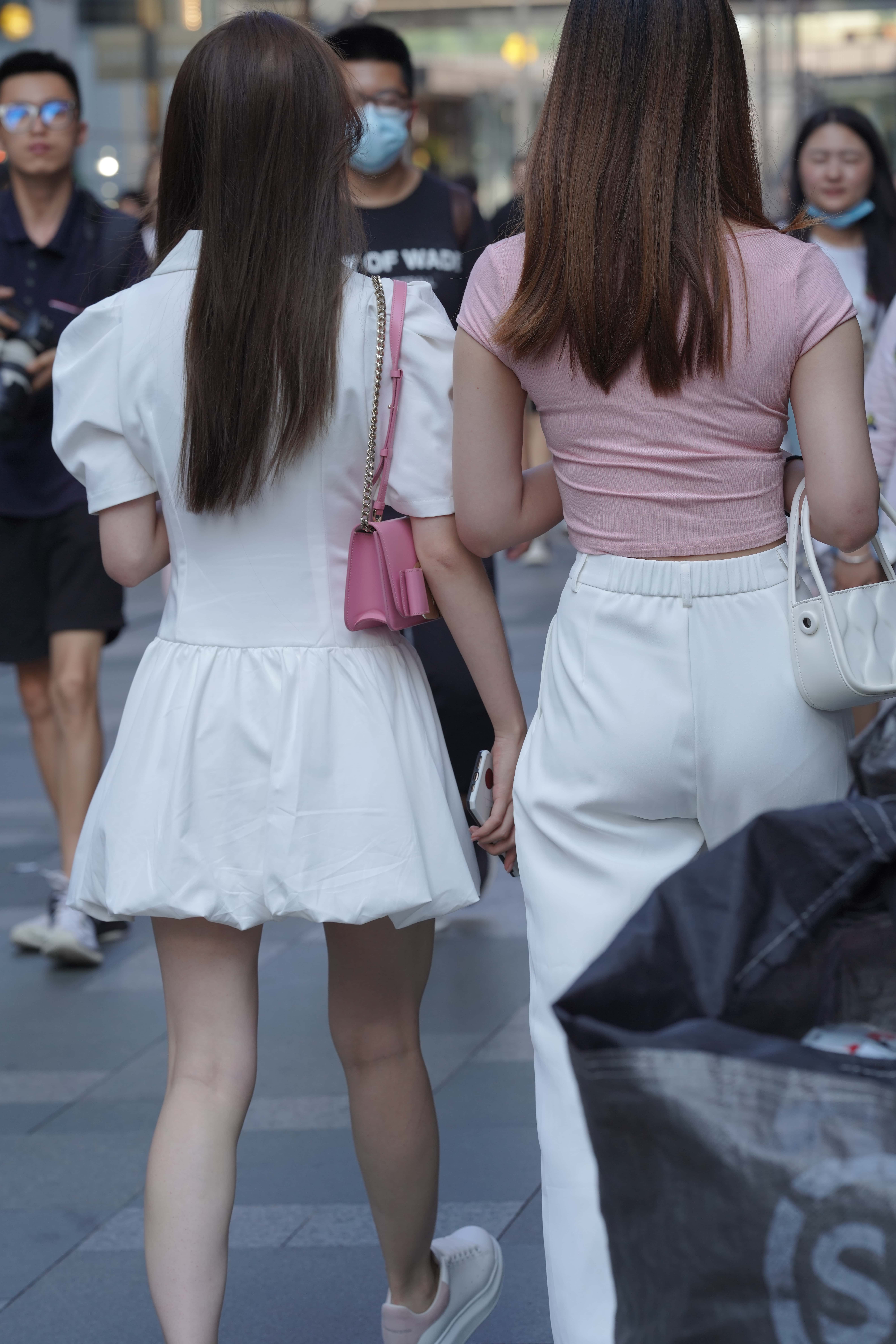 GS-T962  街拍白色裙美腿美女 【53P  645M】