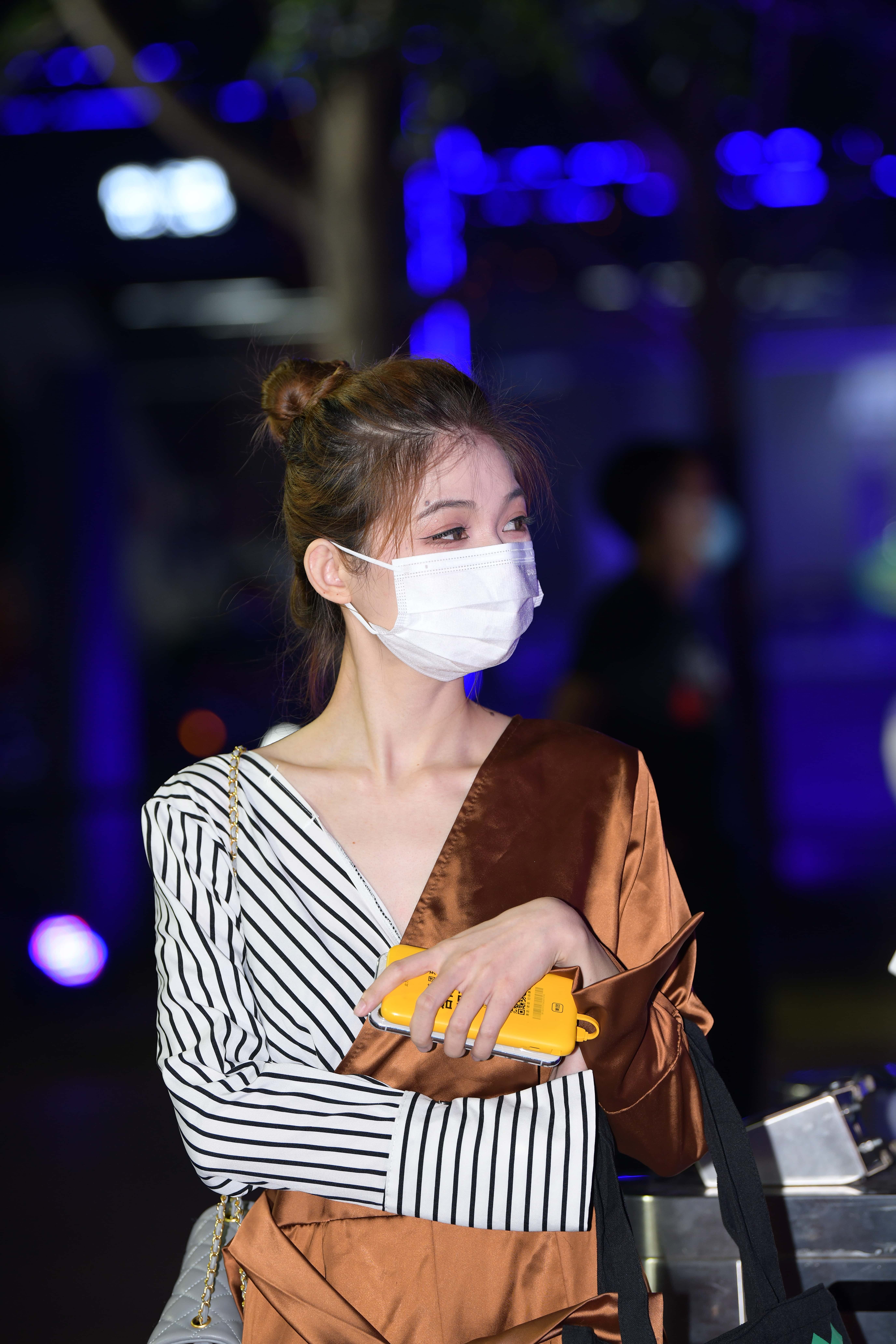 GS-X968 雪白妹子 【99P 2.44G】