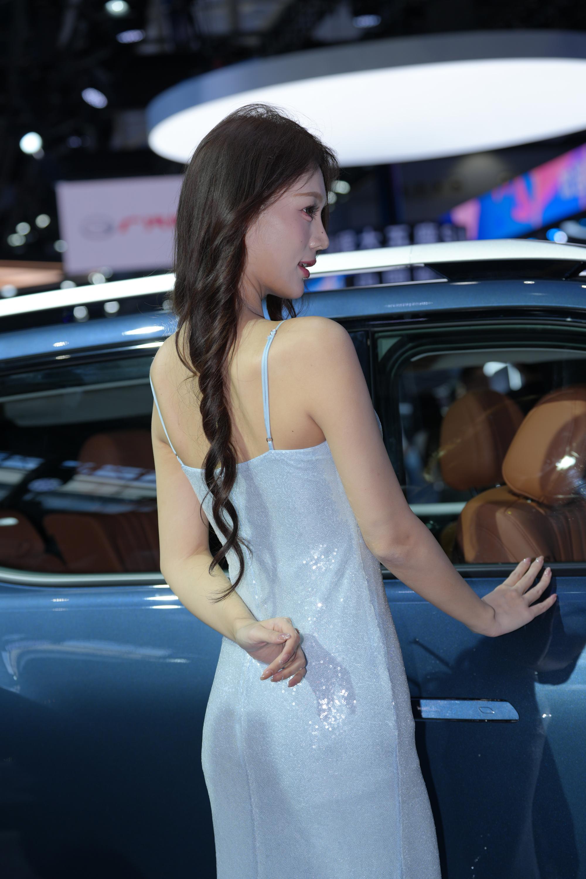 No.9983 天蓝色女神小鱼sweet [36P-691MB]