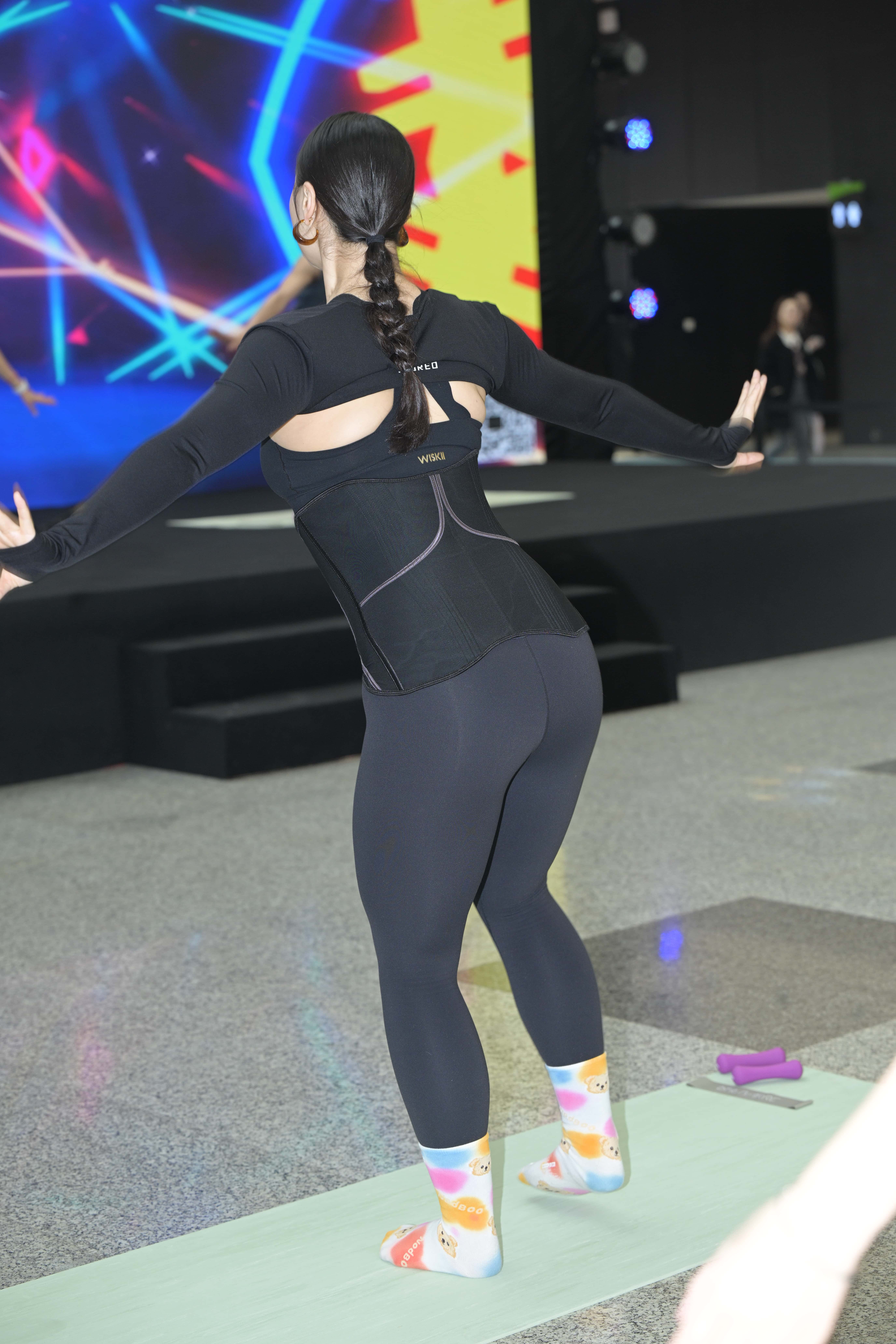 GS-T985 优雅知性 【208P 4.94G】