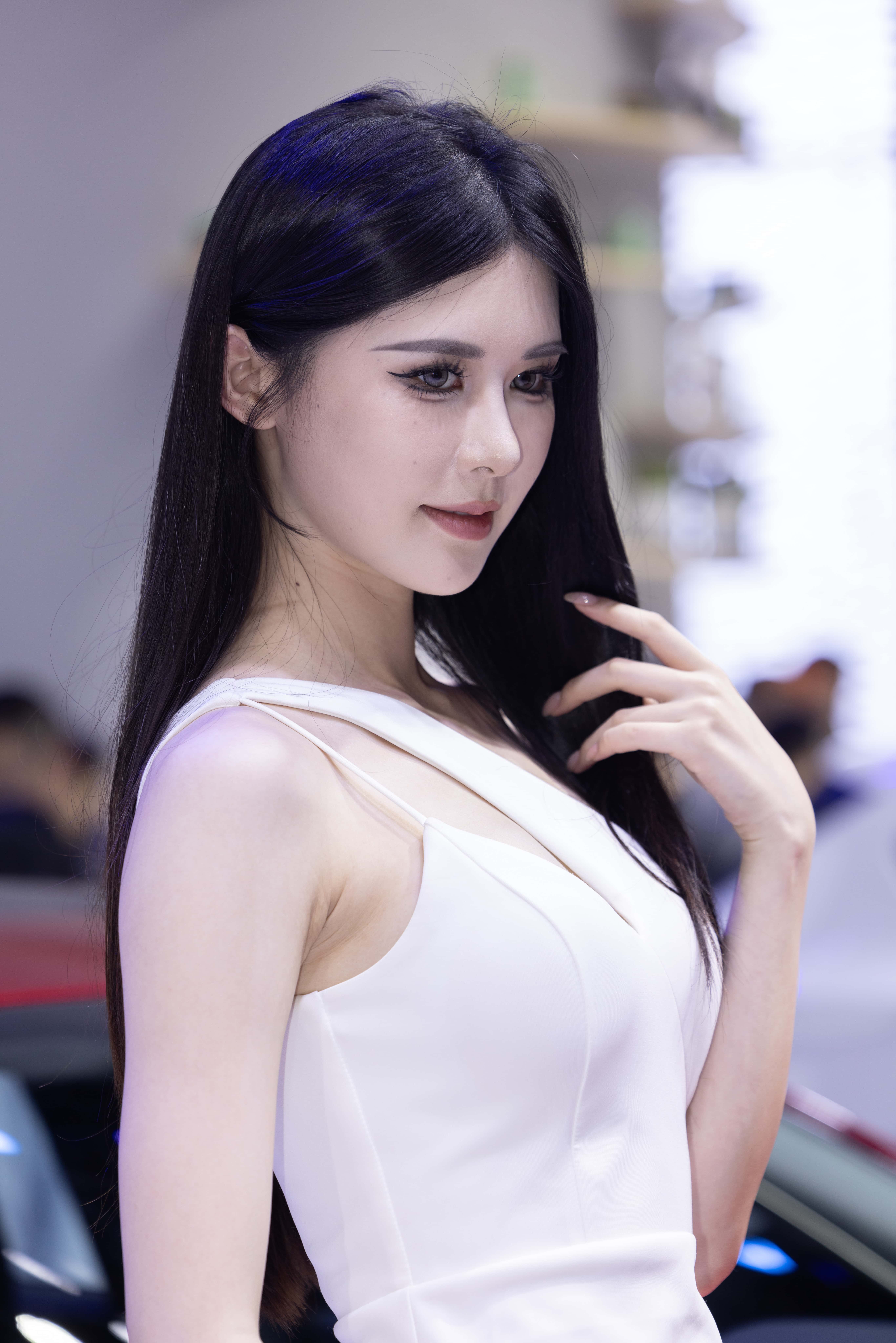 No.10078 桑桑crow白色开叉长裙 [130P-948MB]