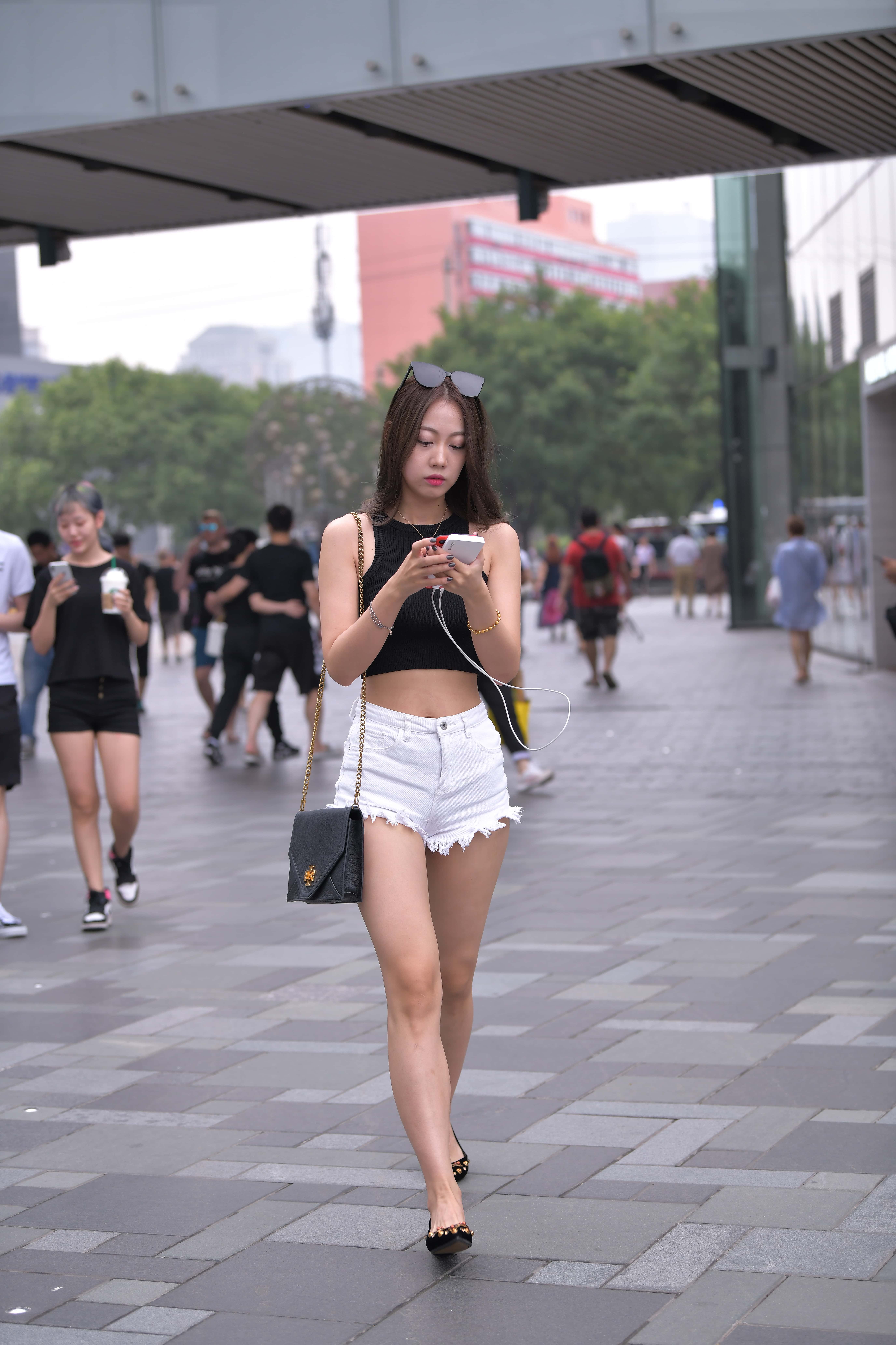 GS-T920 时尚热裤小少妇 【21P 613M】