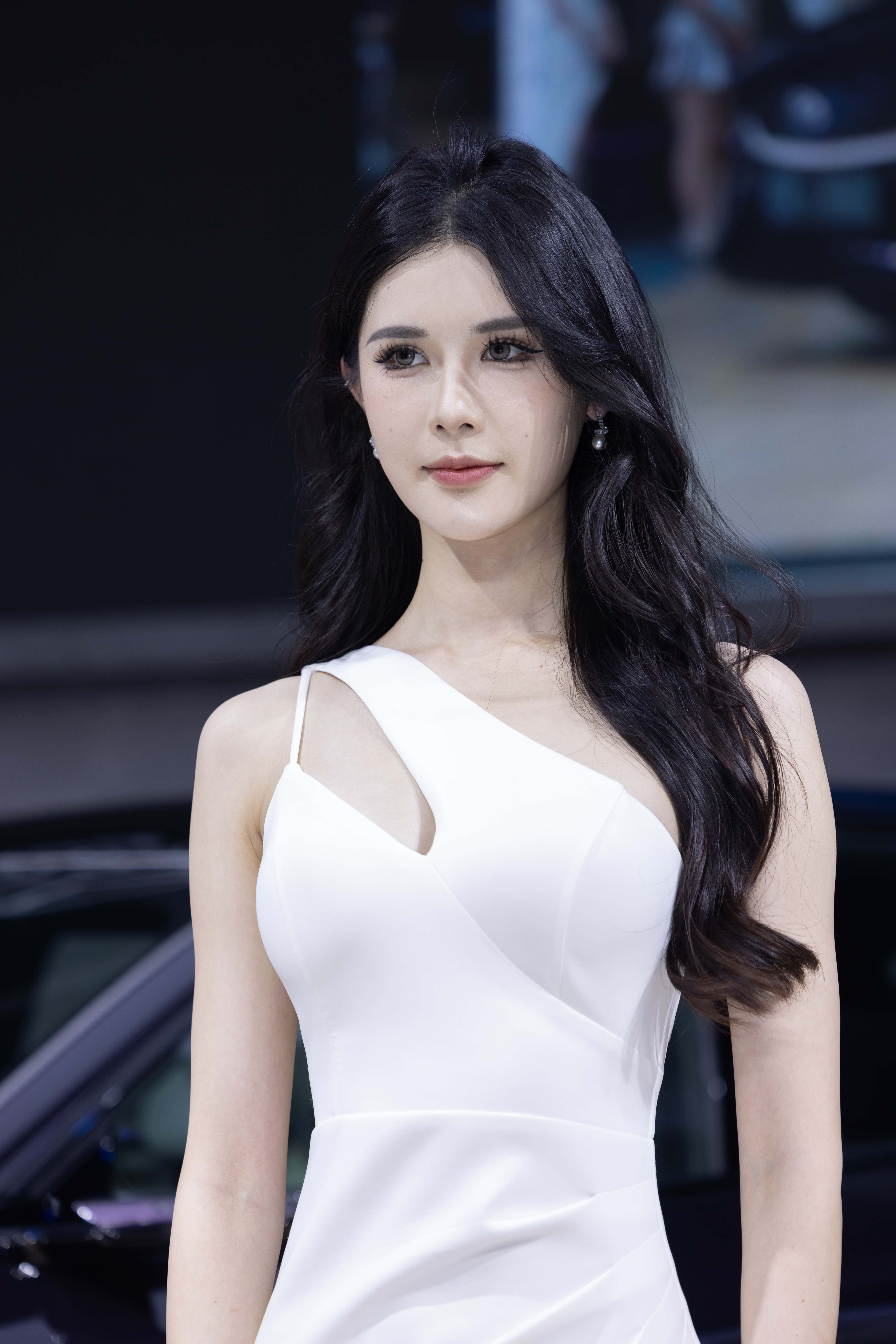 No.10078 桑桑crow白色开叉长裙 [130P-948MB]