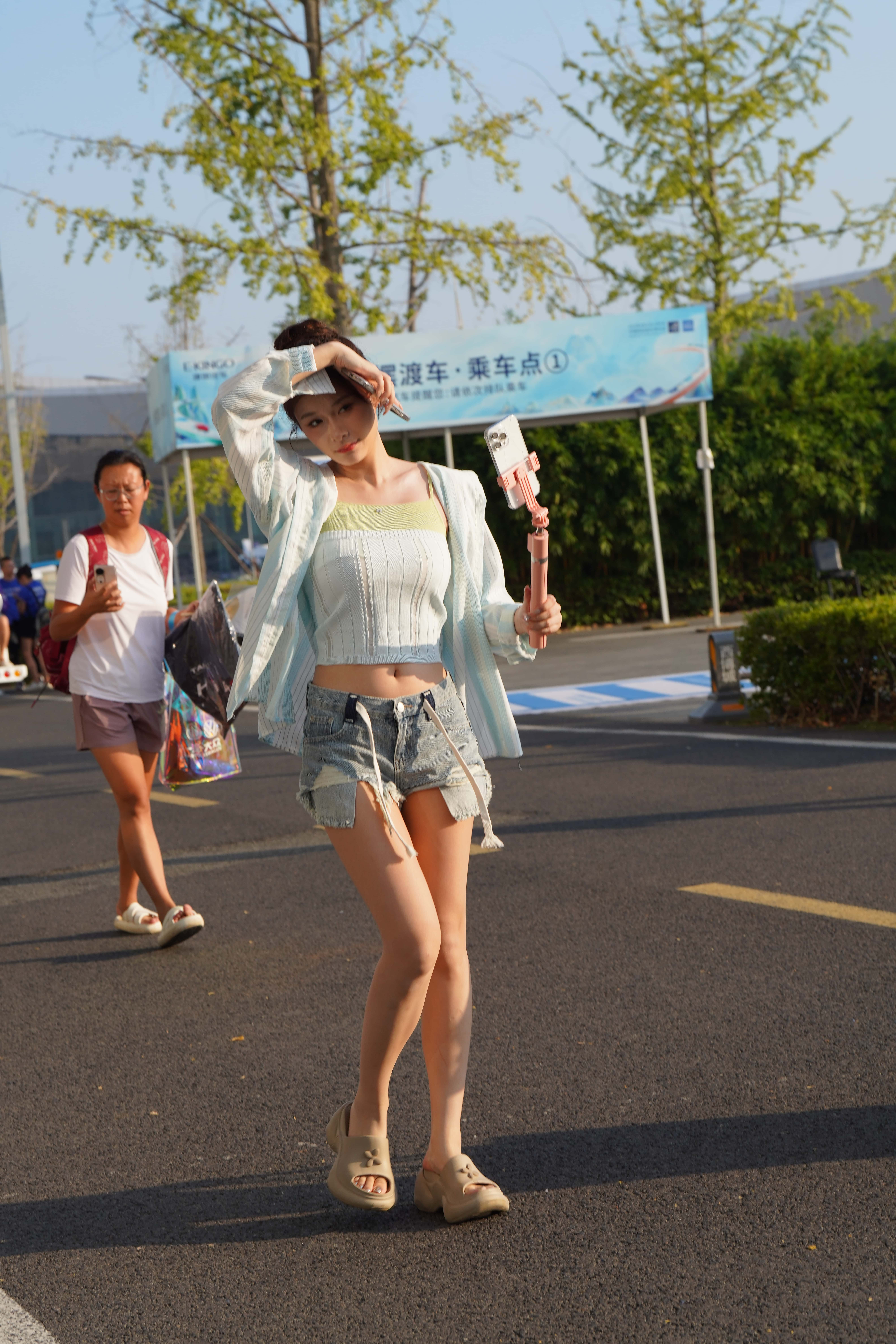 GS-X964 240905-20 【40P 681M】