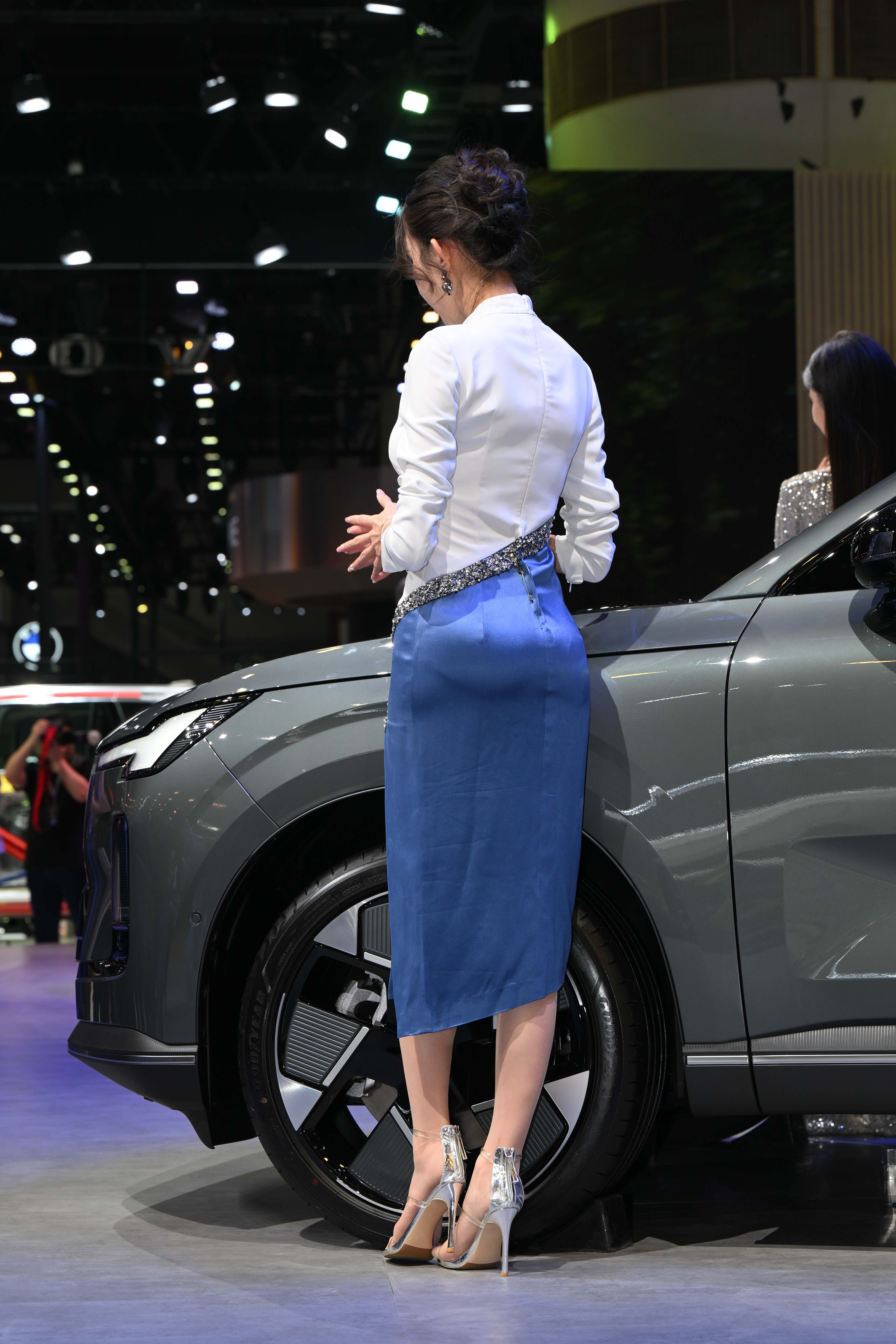 No.10064 爱穿肉丝的小闹 [174P-3.53GB]