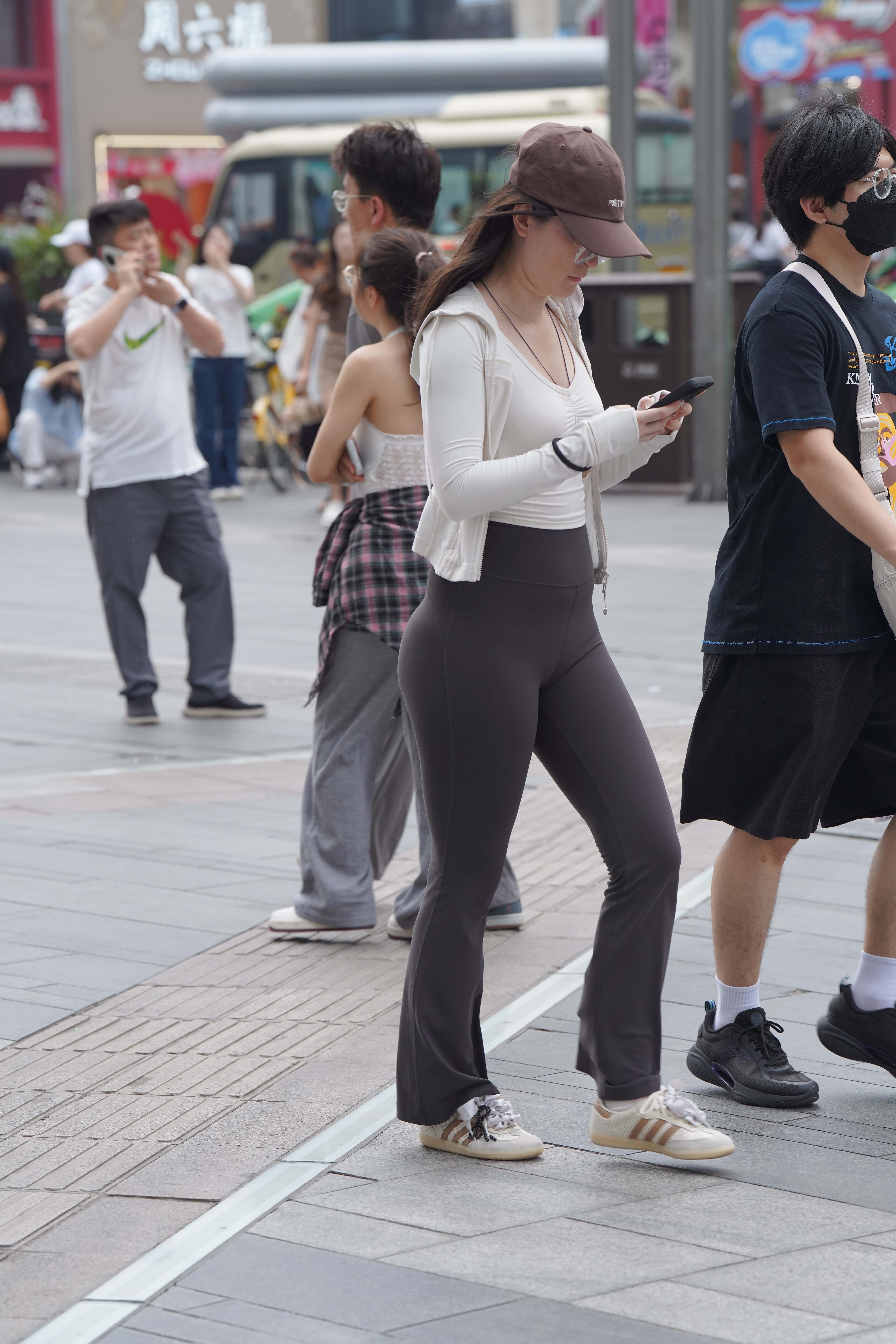 GS-T988 圆润 【77P 1.05G】