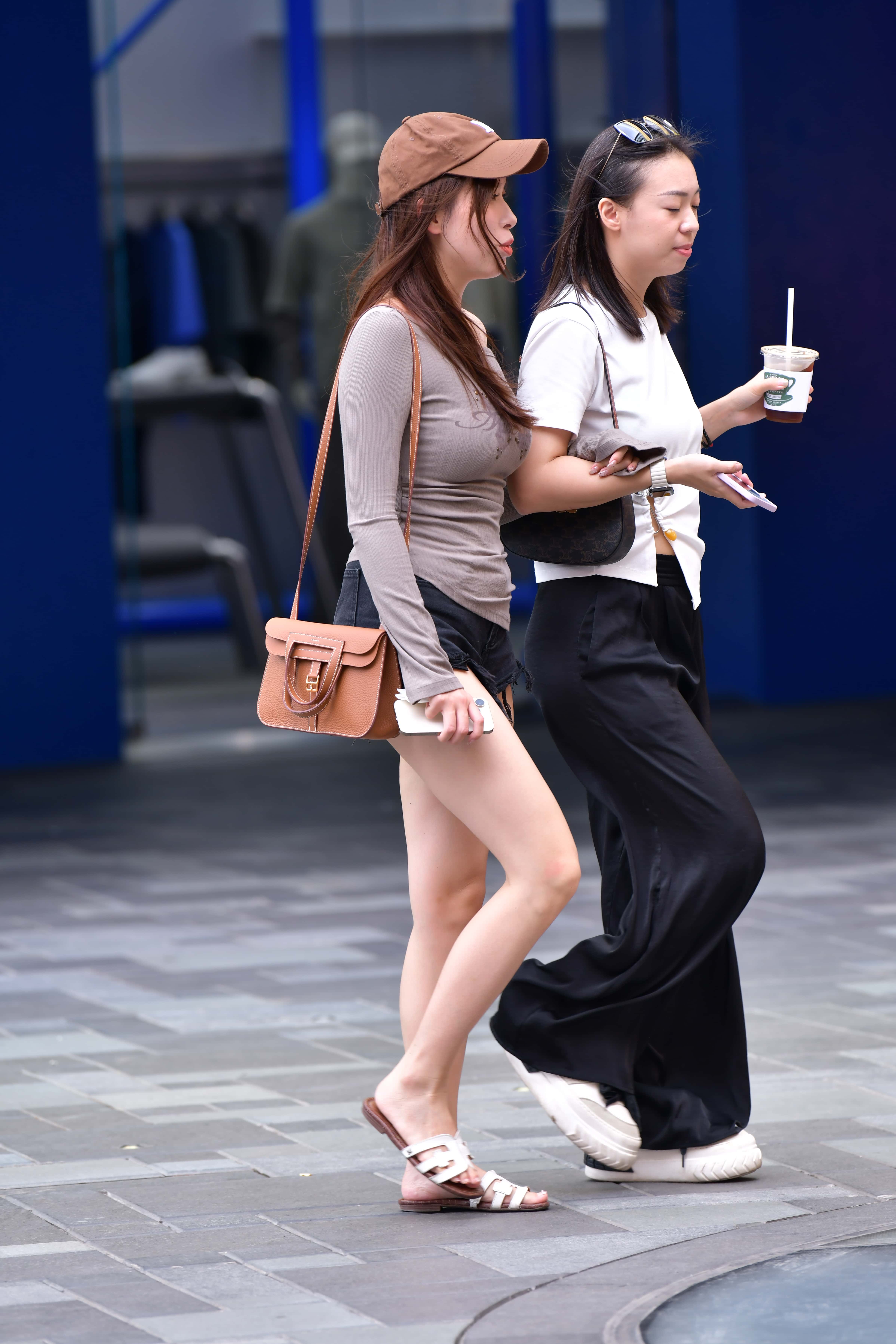 GS-T913 毛边热裤美女 【54P 941M】