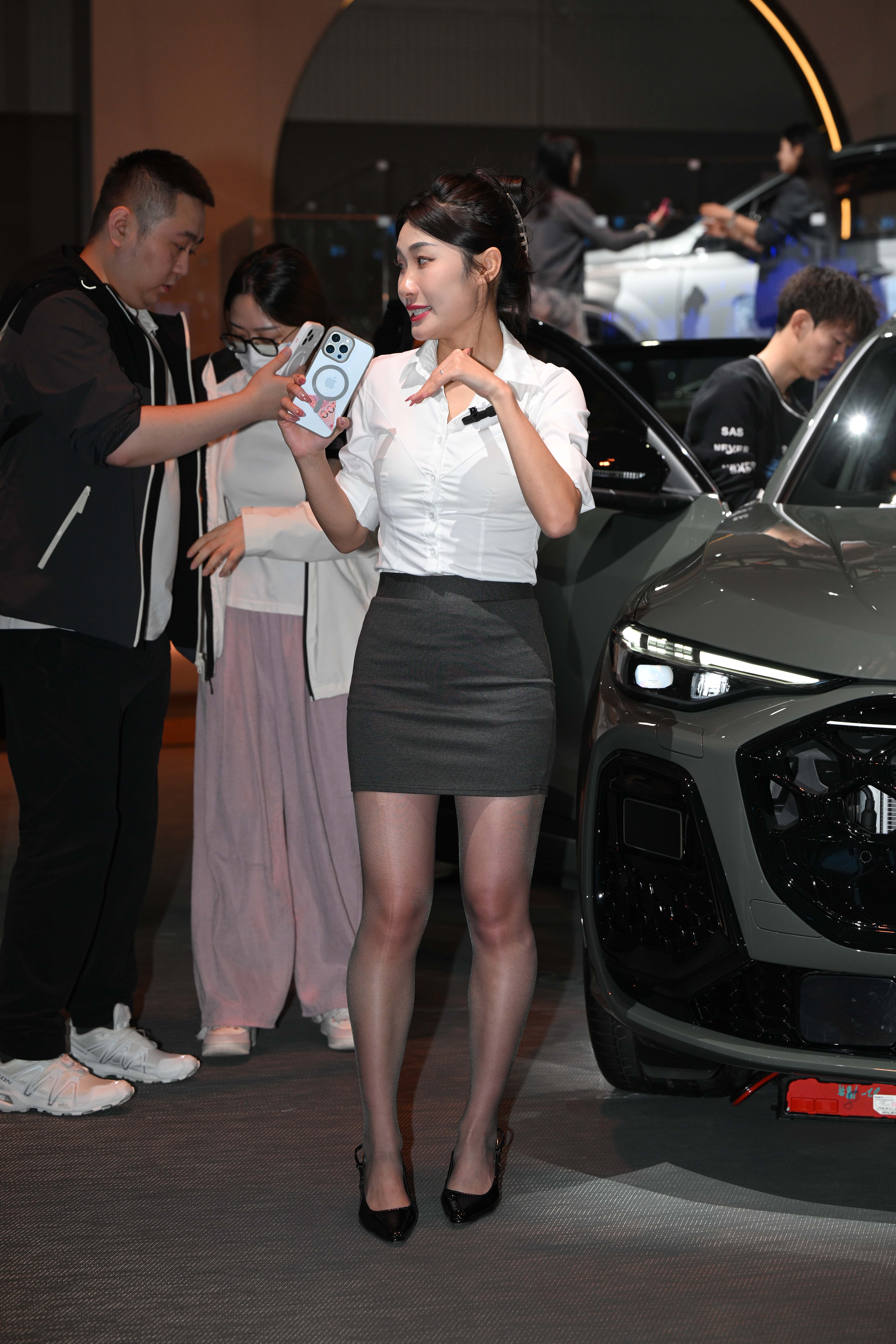 GS-X951 白衬衫-黑丝主播 【89P 2.26G】