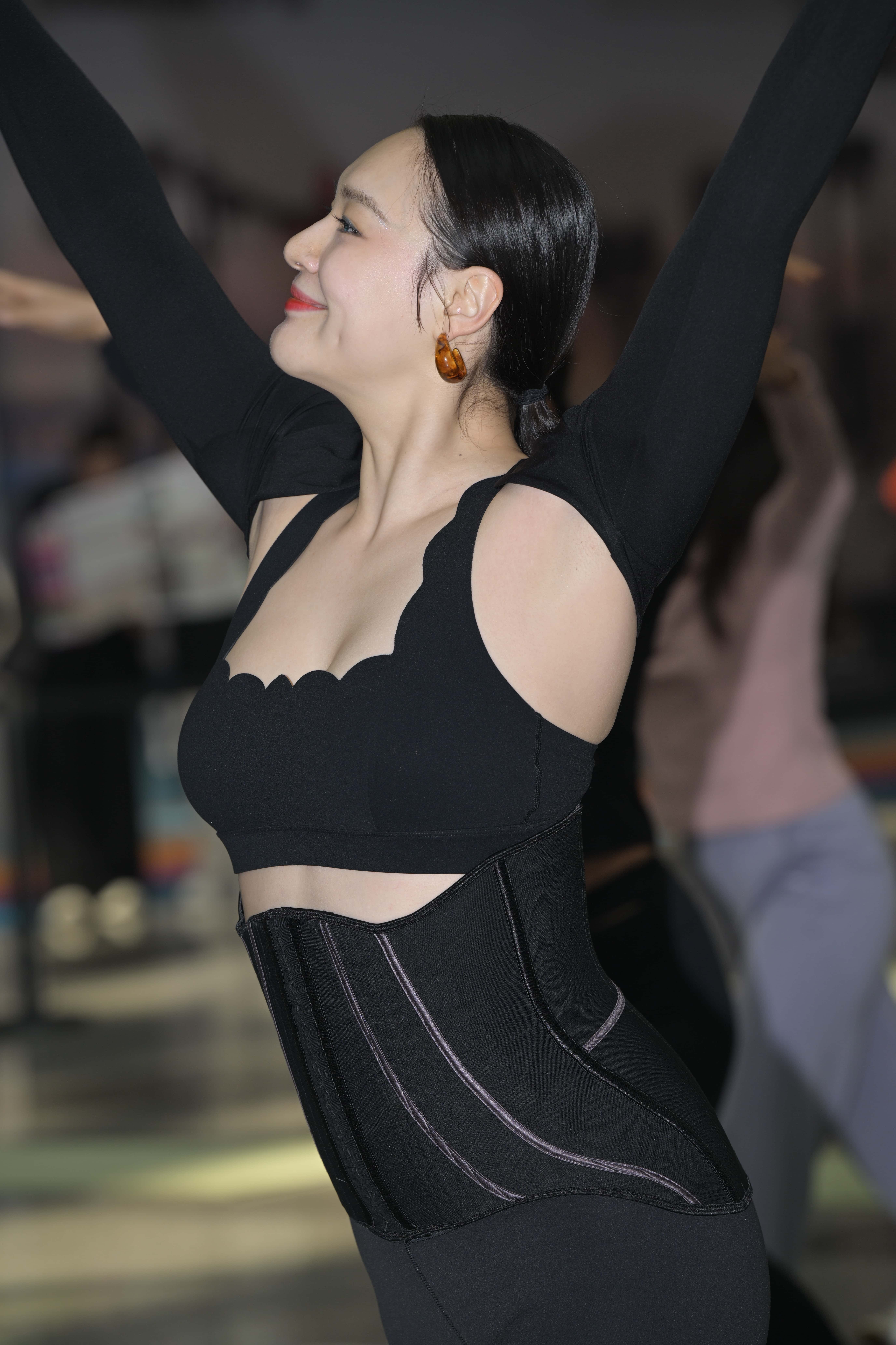 GS-T985 优雅知性 【208P 4.94G】