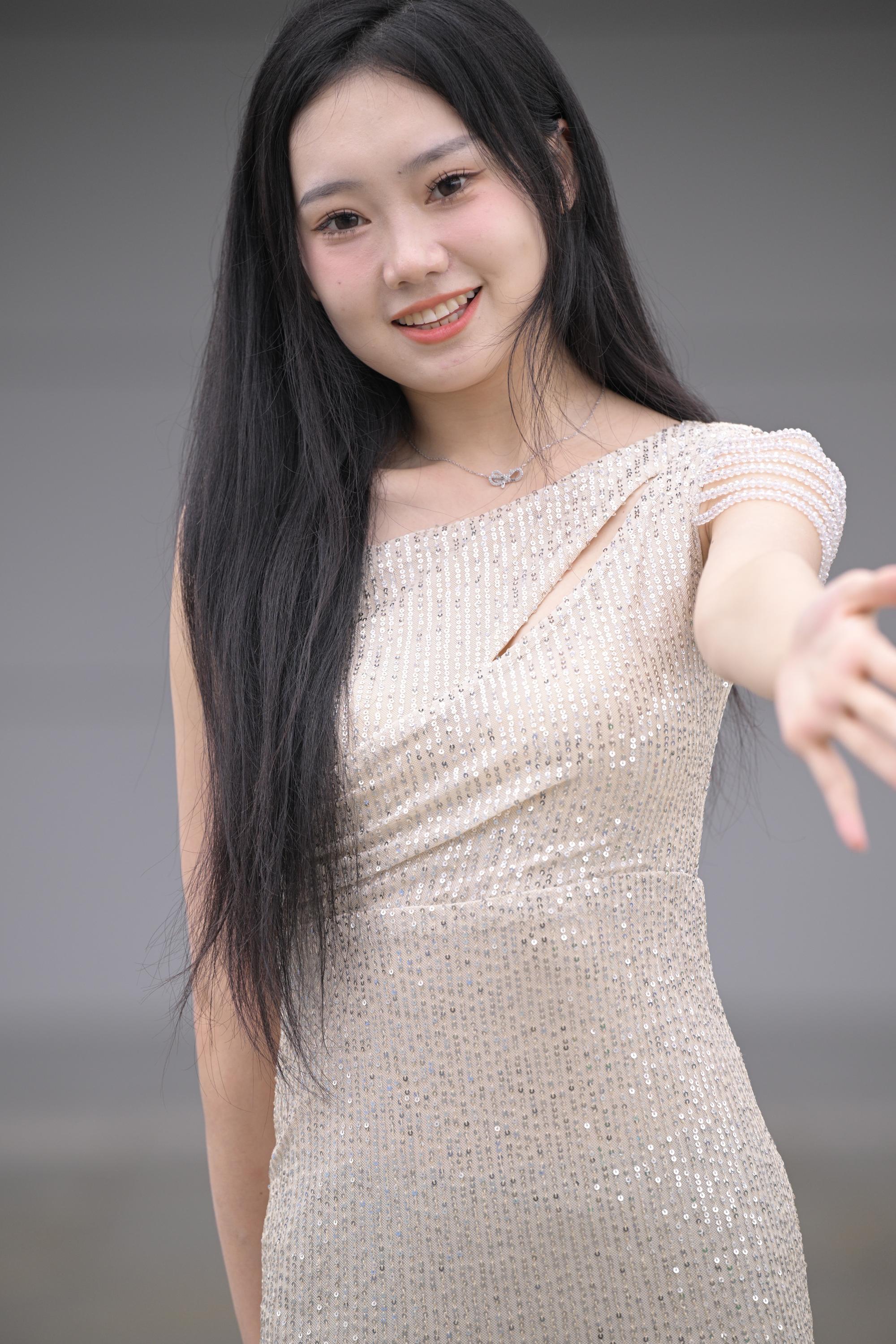 No.9963 清纯小妹2 [214P3V-6.23GB]