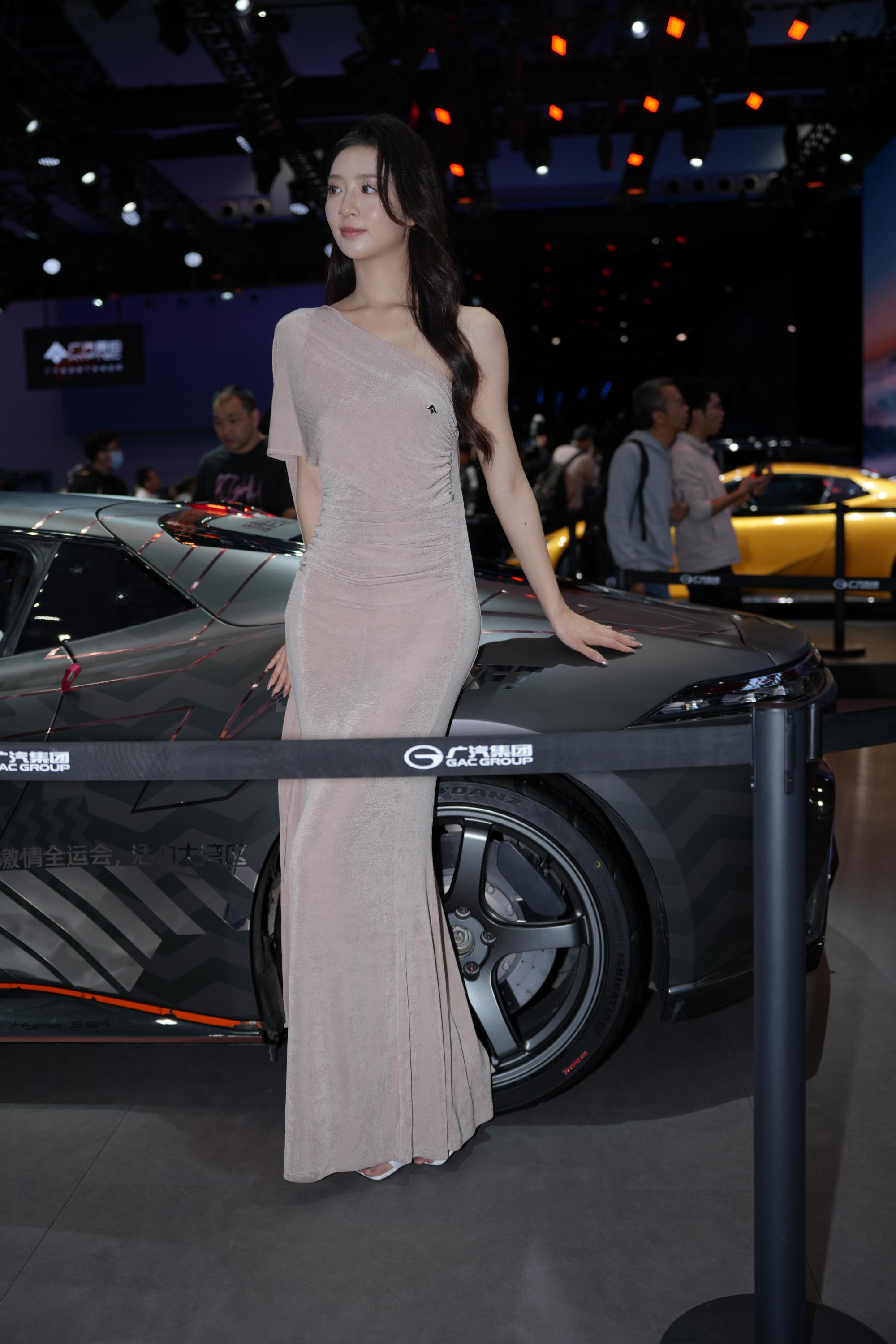 No.10007 温婉长裙噜噜 [59P-1.07GB]