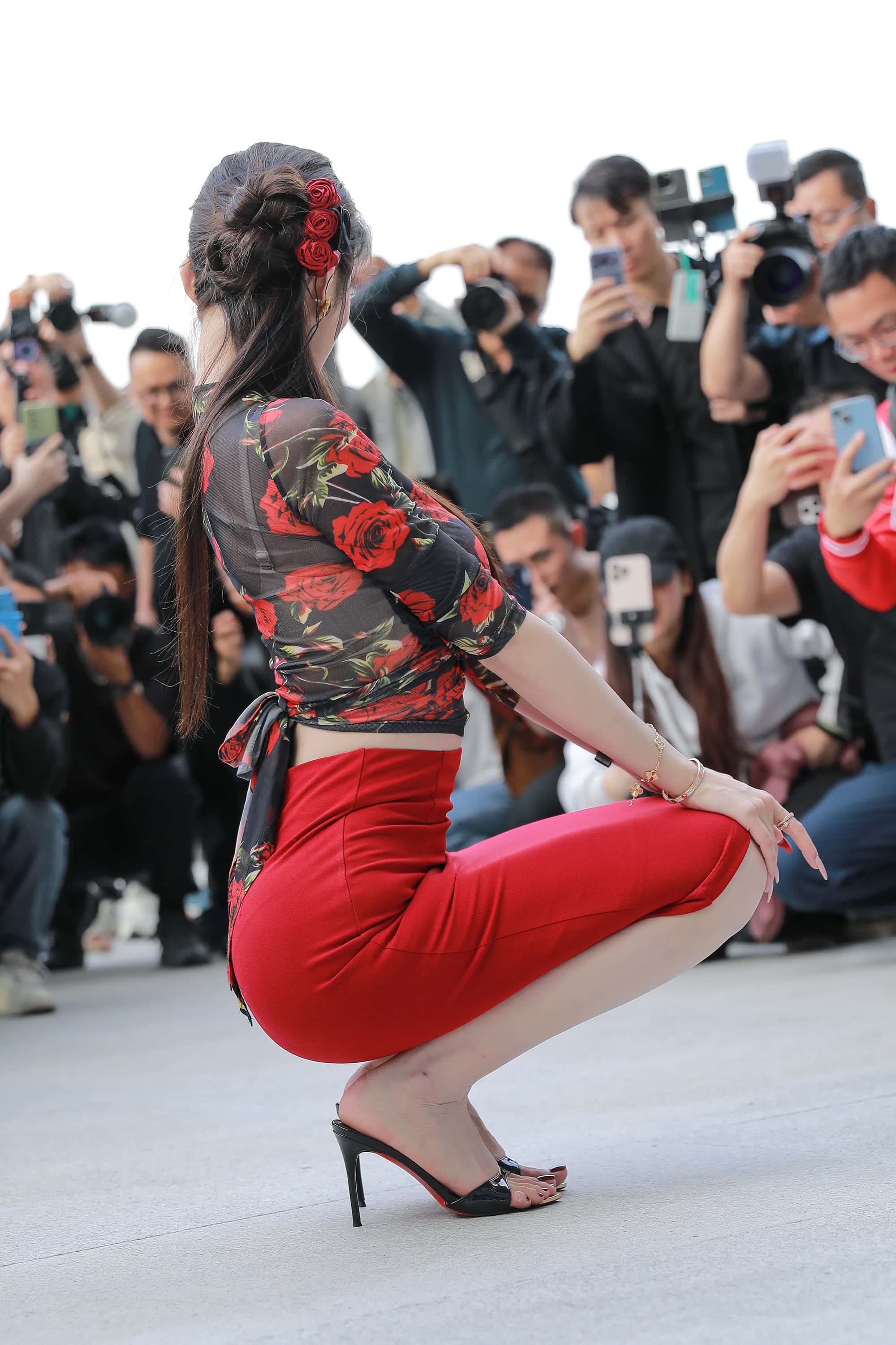 GS-X959 乌苏红色包臀裙 【144P 1.6G】