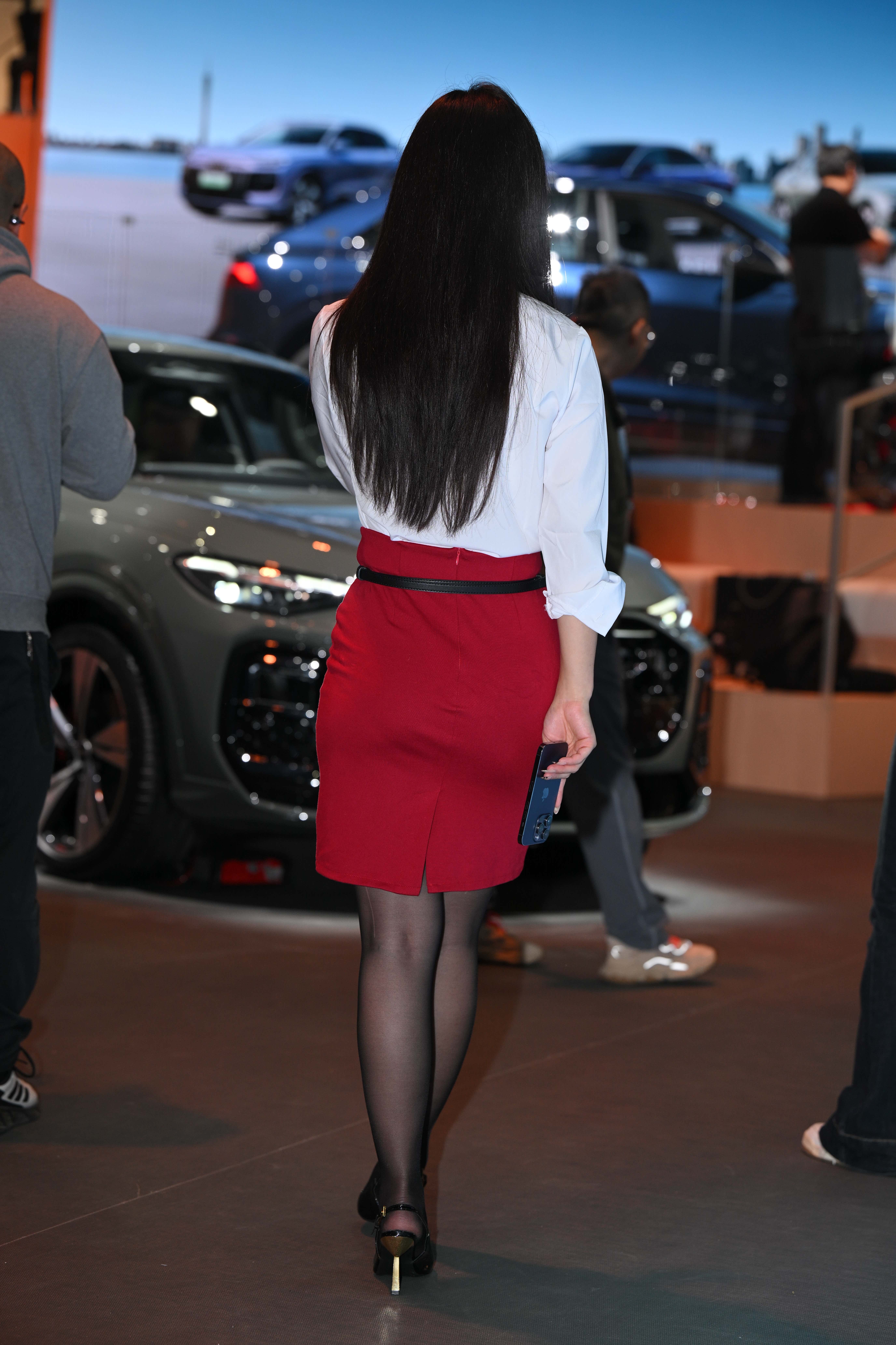 No.10017 韵味白衬衫红裙黑丝 [96P-2.28GB]