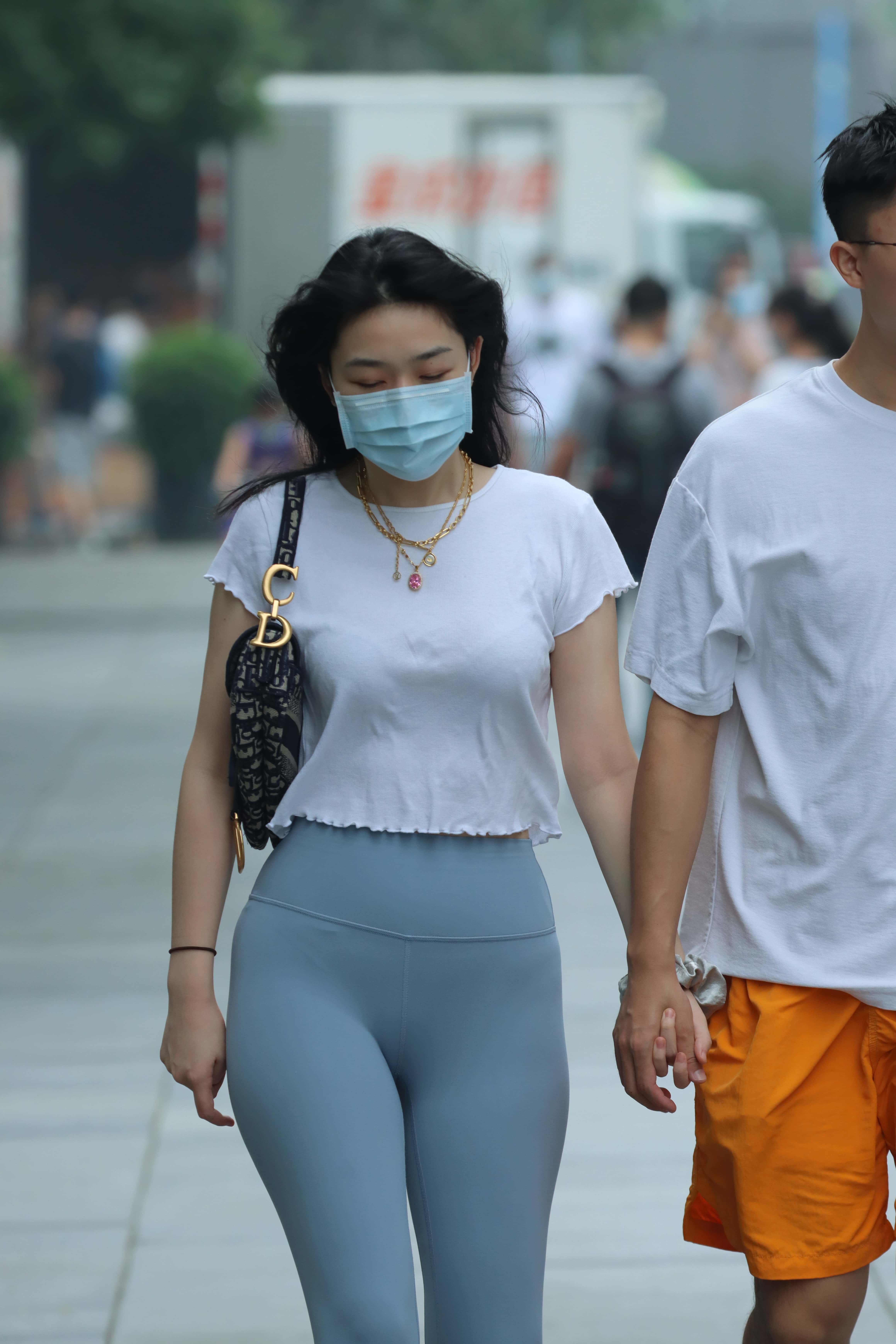 GS-T910 街拍紧身裤小女友 【164P 1.17G】