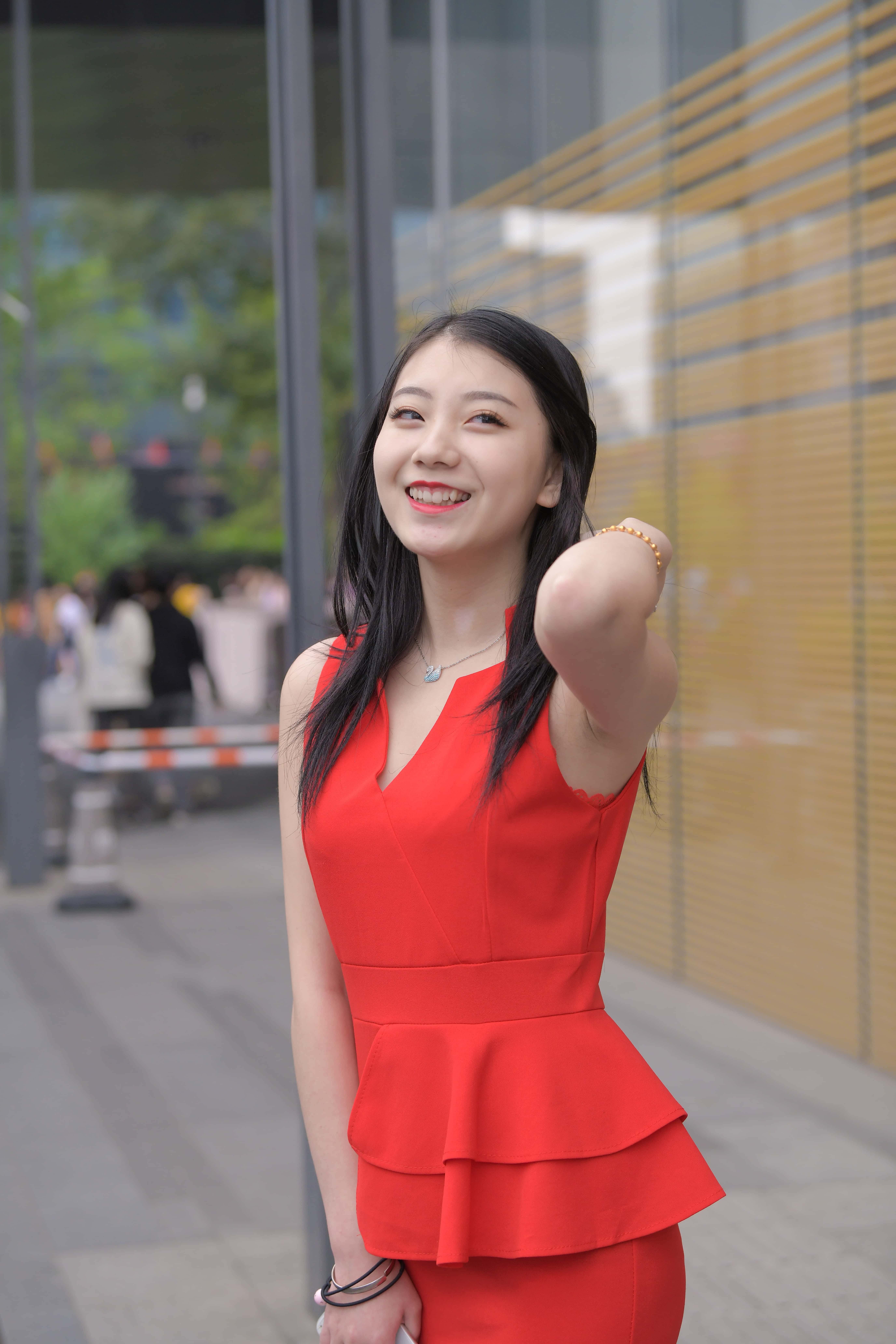 GS-X992  迎国庆的清甜小姐姐  【136P  1.86G】