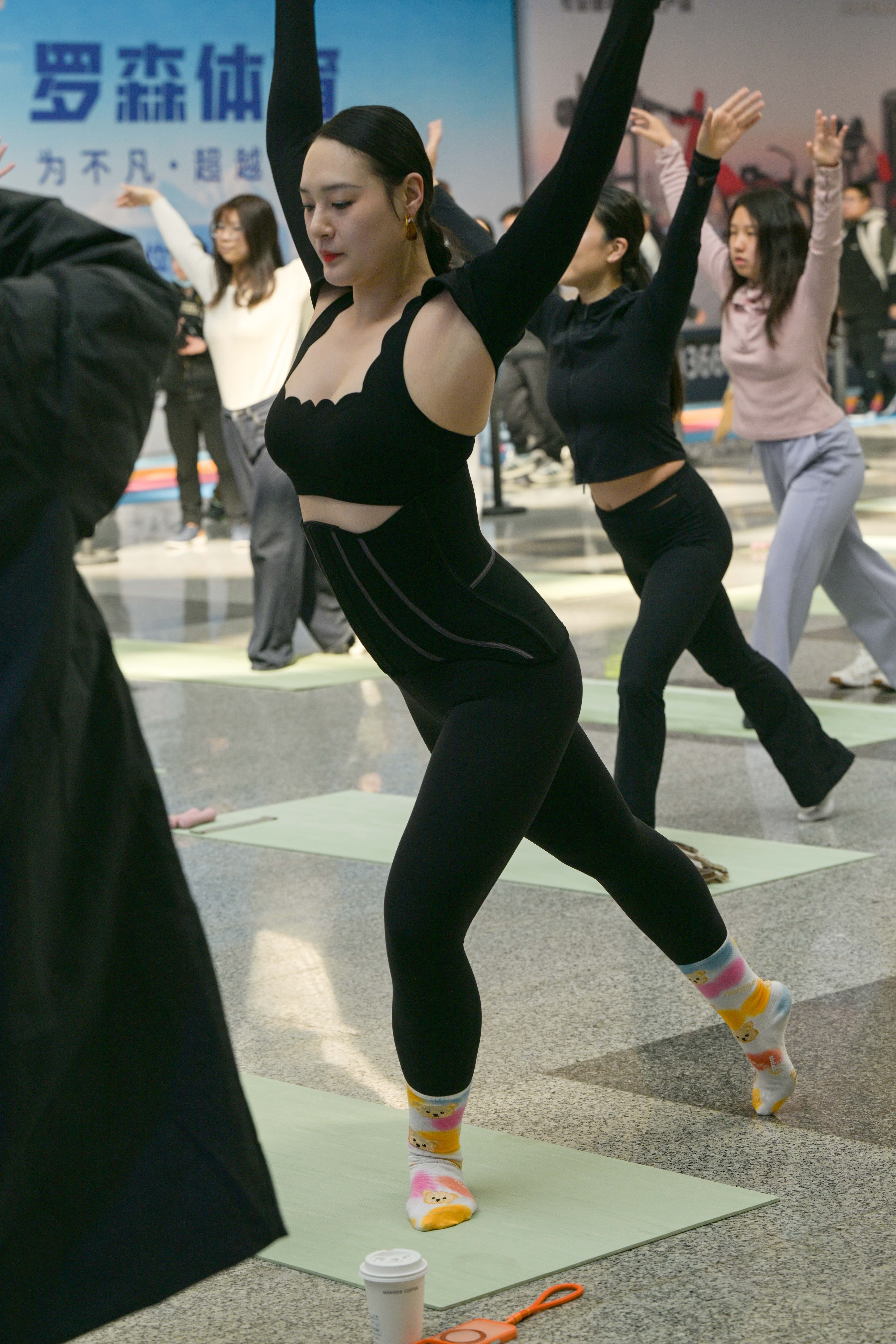 GS-T985 优雅知性 【208P 4.94G】