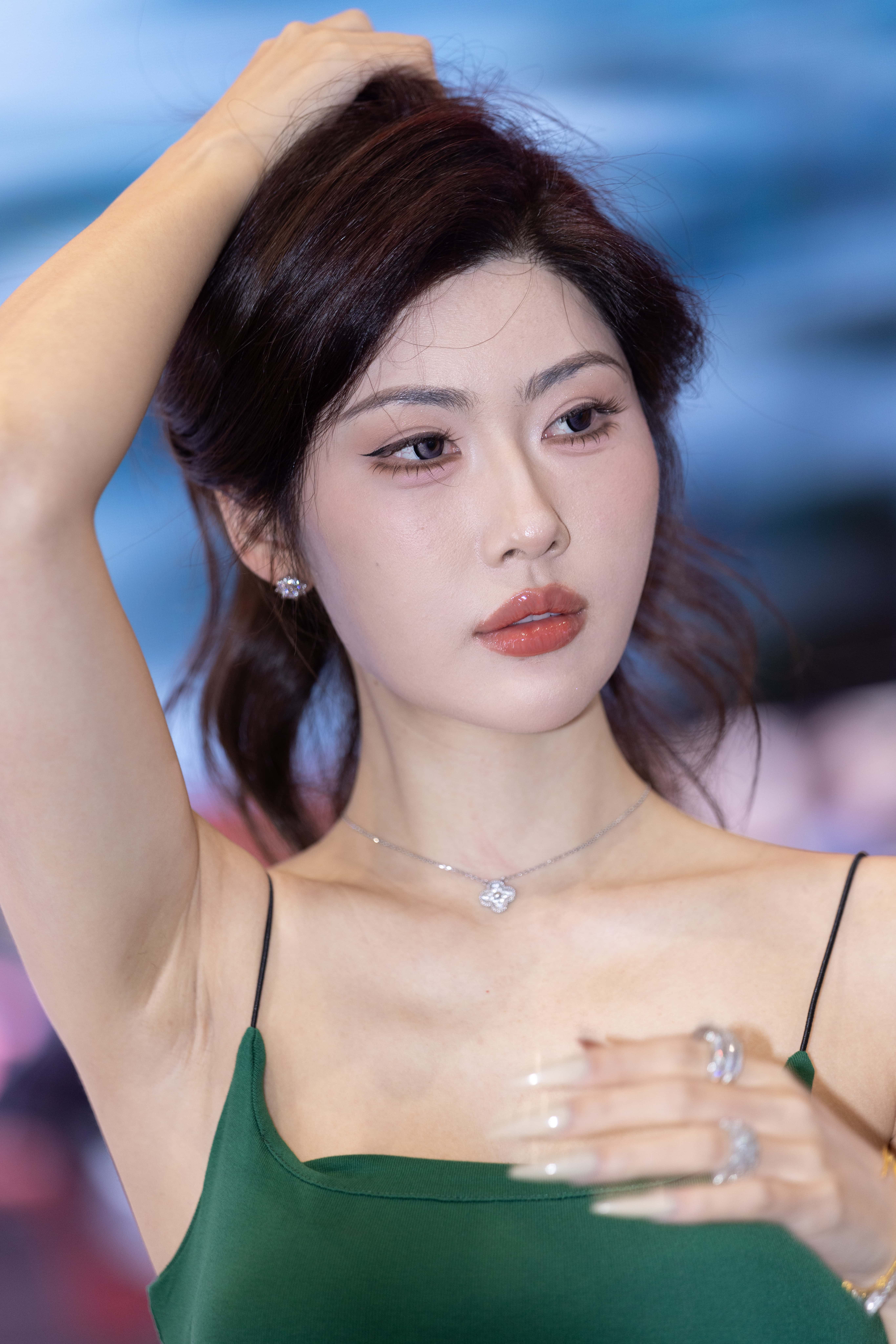 No.10218 叶濛雨从拖鞋到凉鞋 [215P-1.86GB]