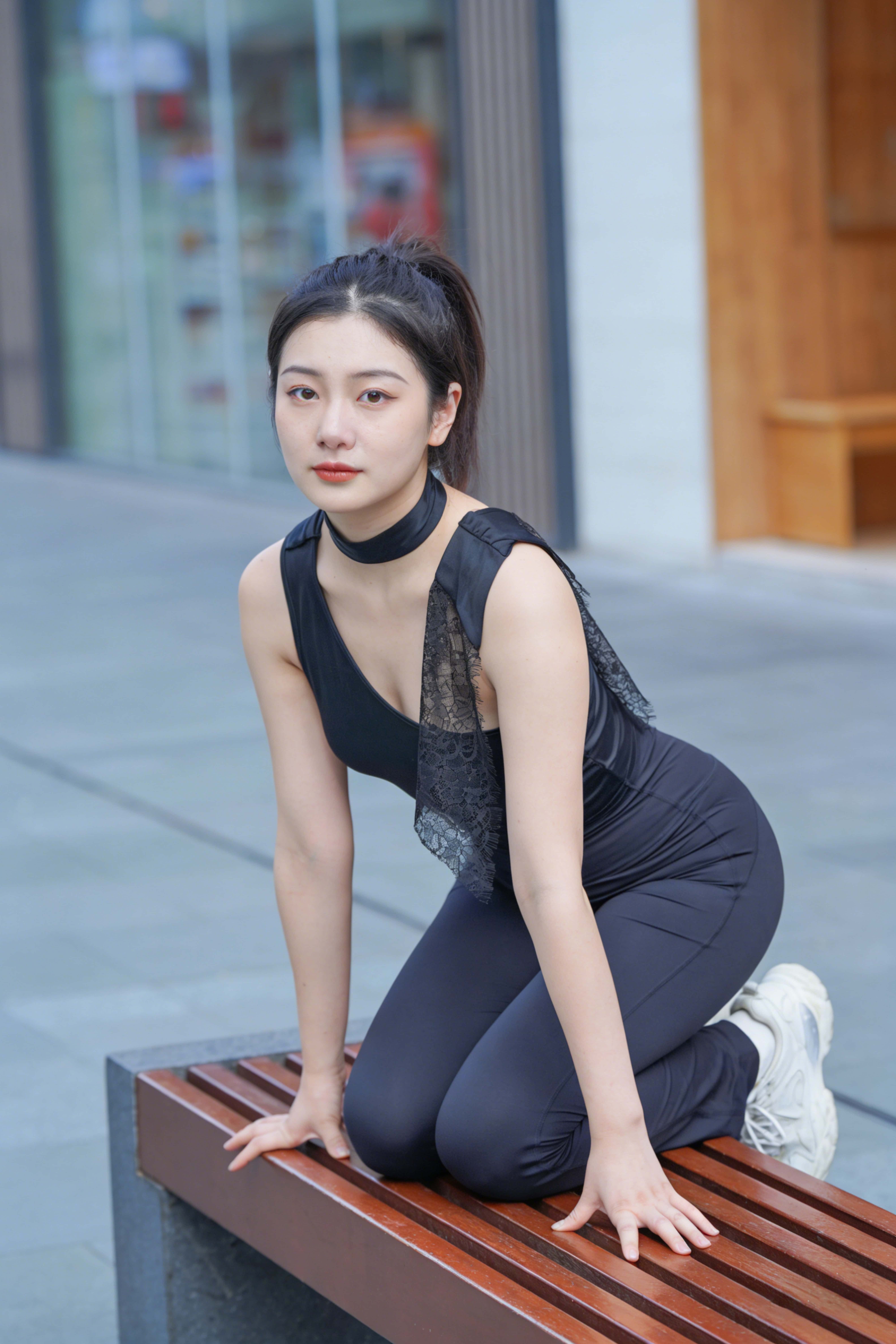 AI025 黑色紧身瑜伽美女 【120P 1.58G】