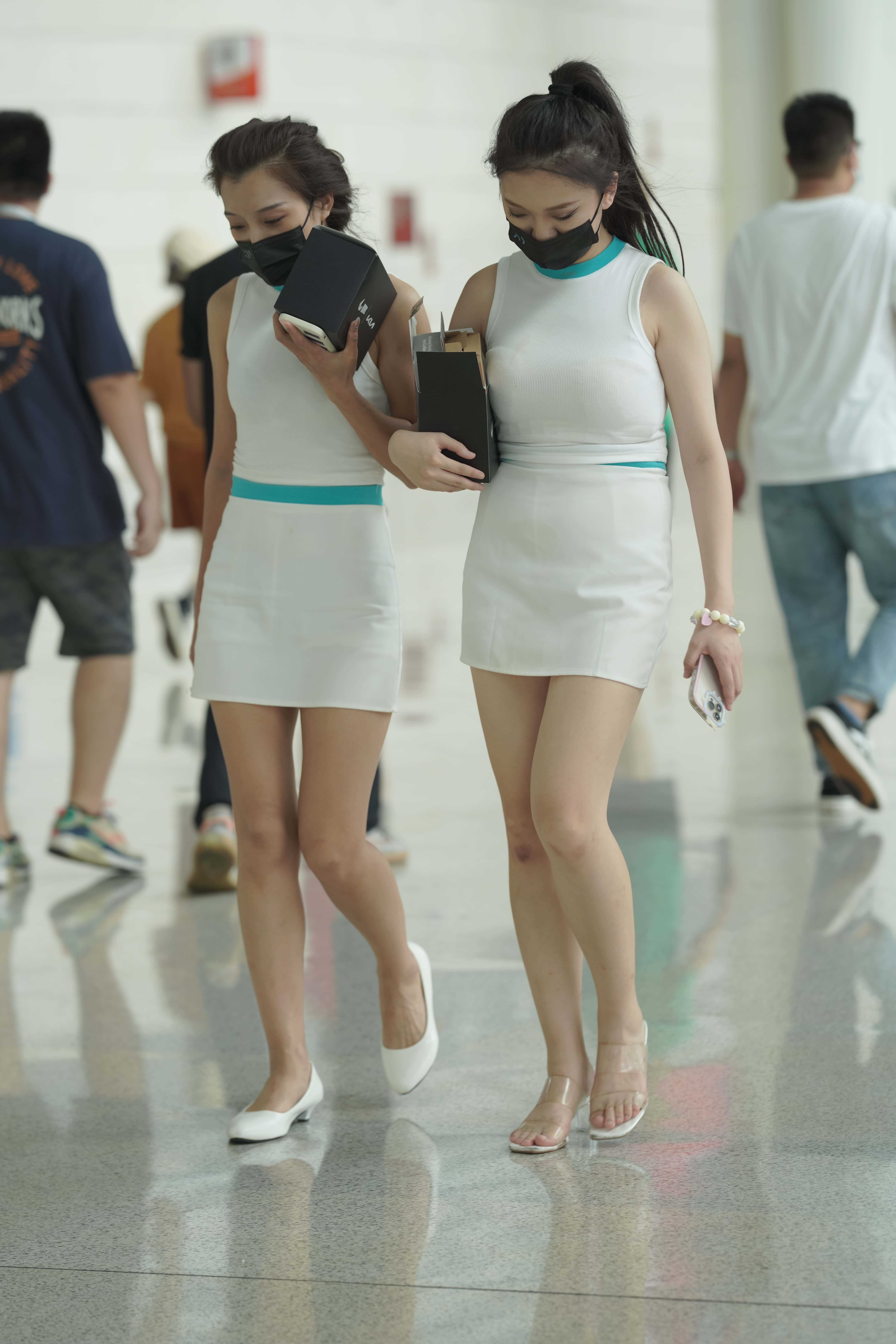 GS-T992 工作服美女 【81P 885M】