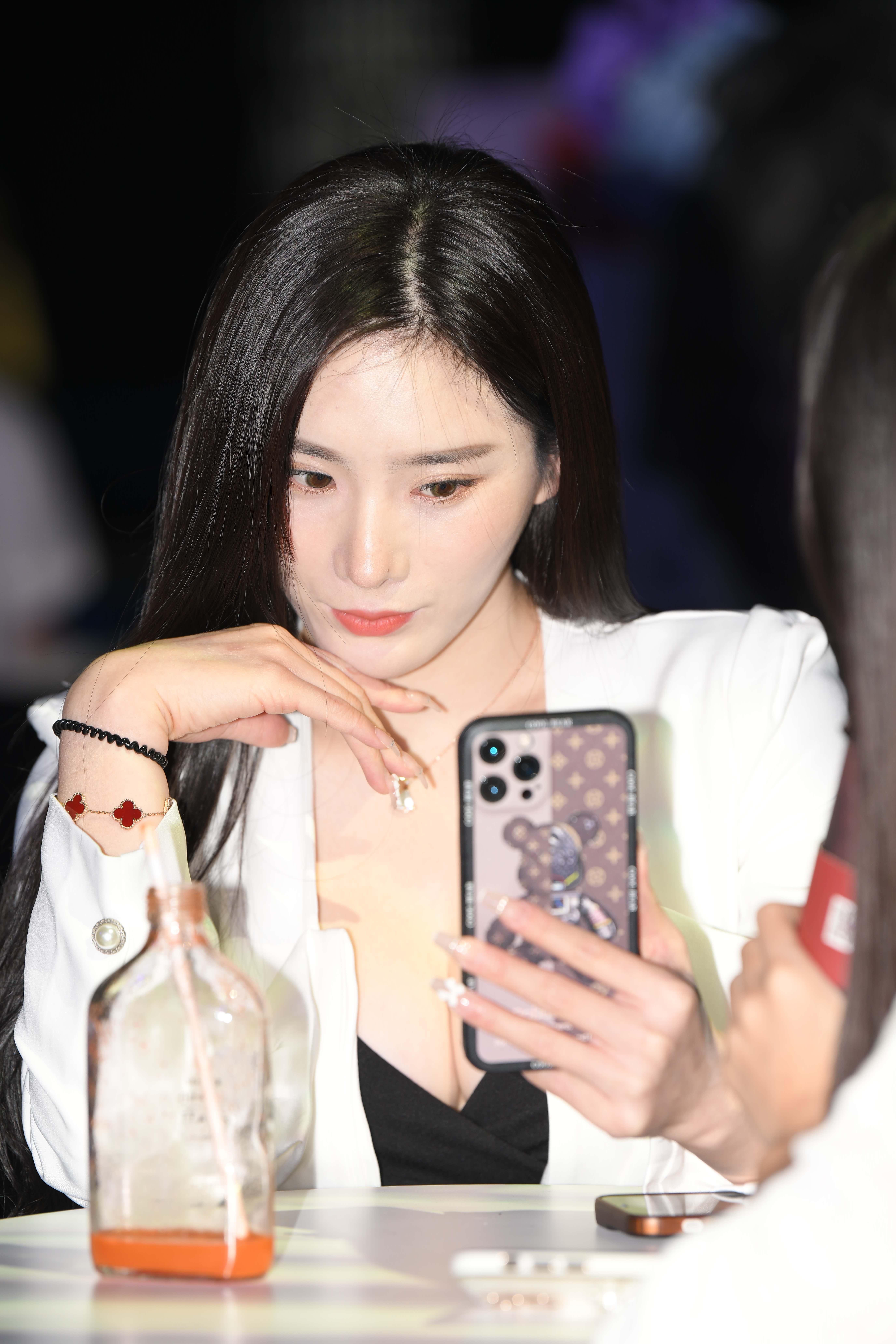 GS-T1093  211028-0part3 【73P  1.56G】