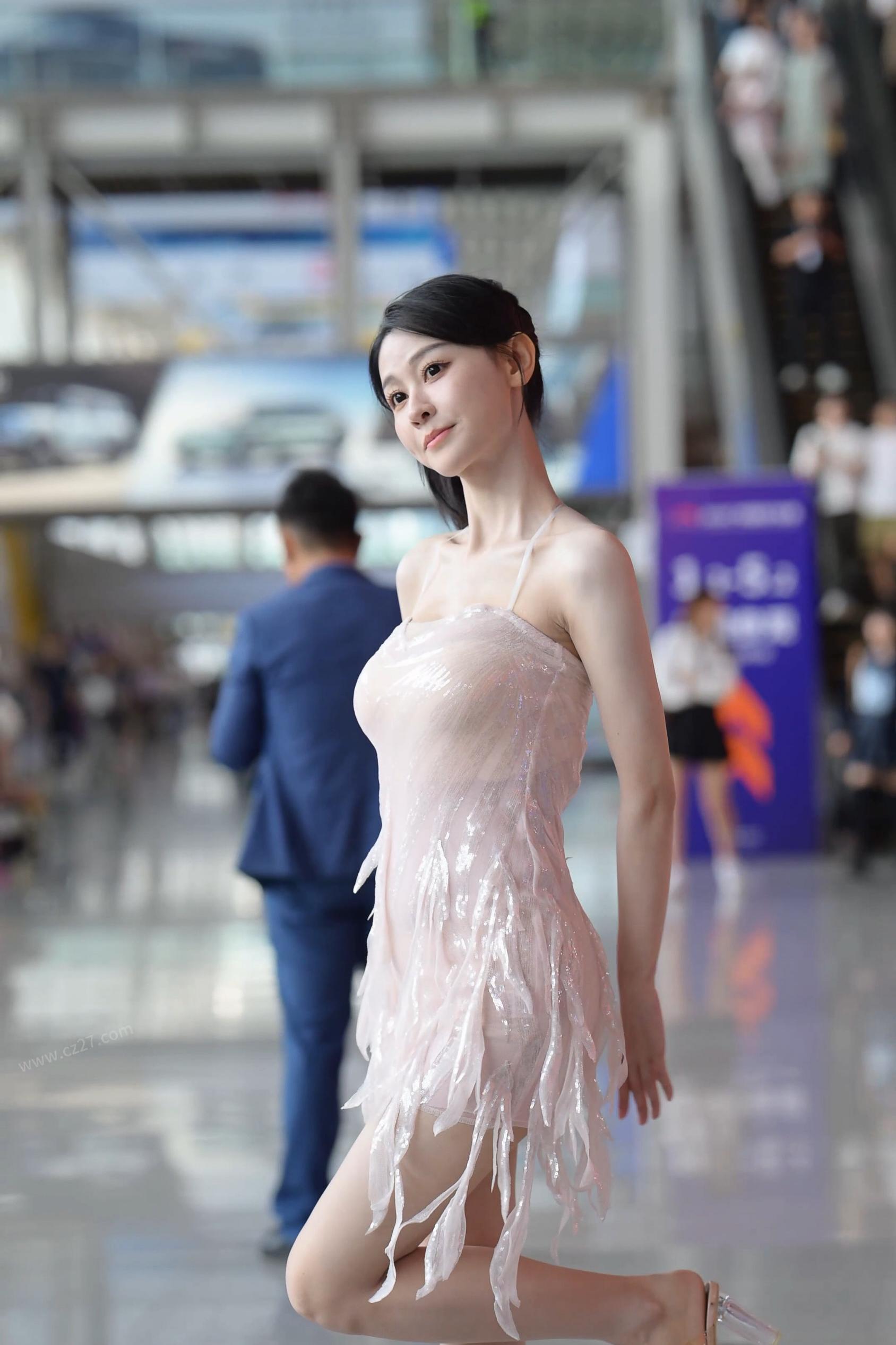 肤如凝脂 【8分25秒 4.77G】