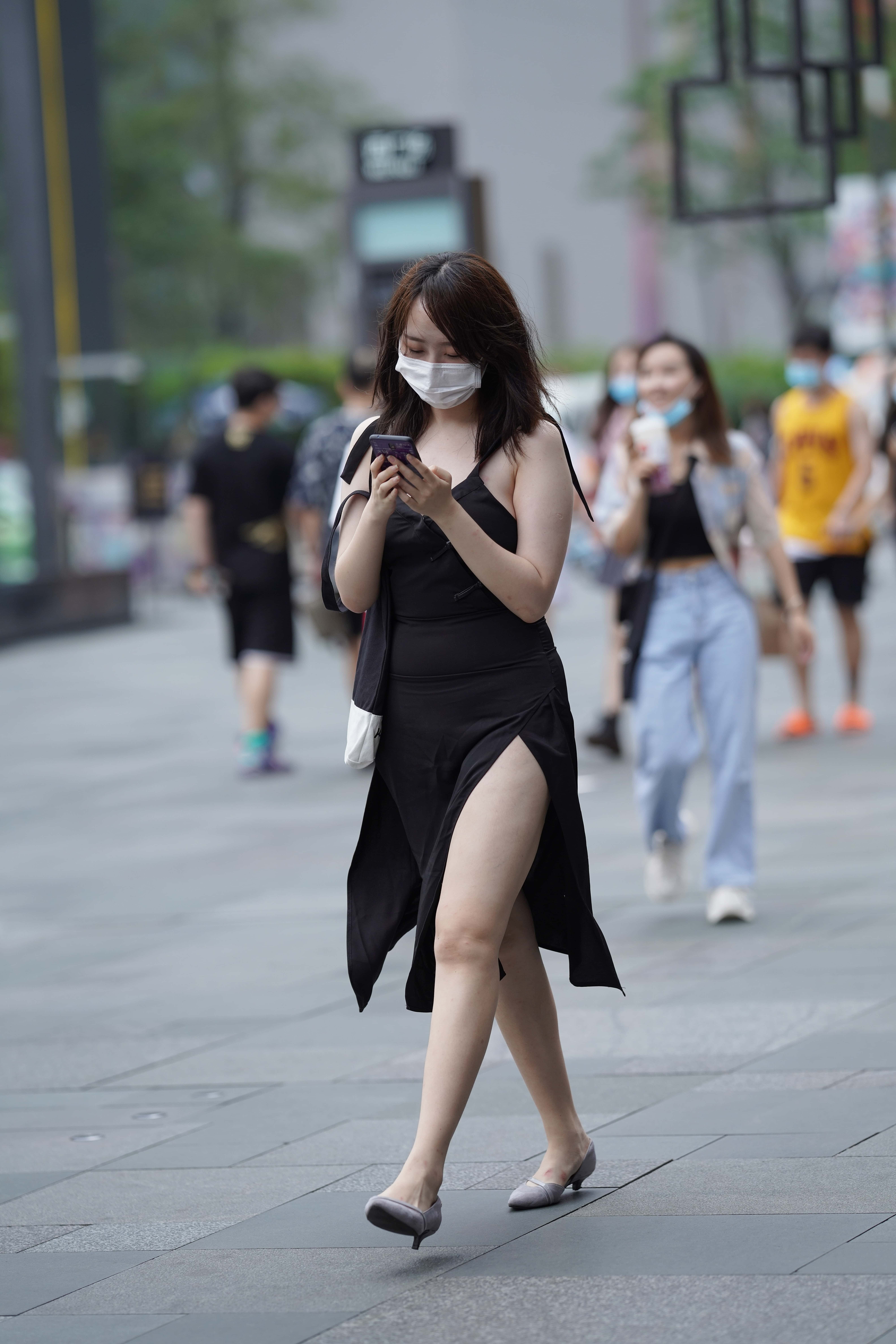 GS-T1018 丰腴黑裙美女 【104P 863M】