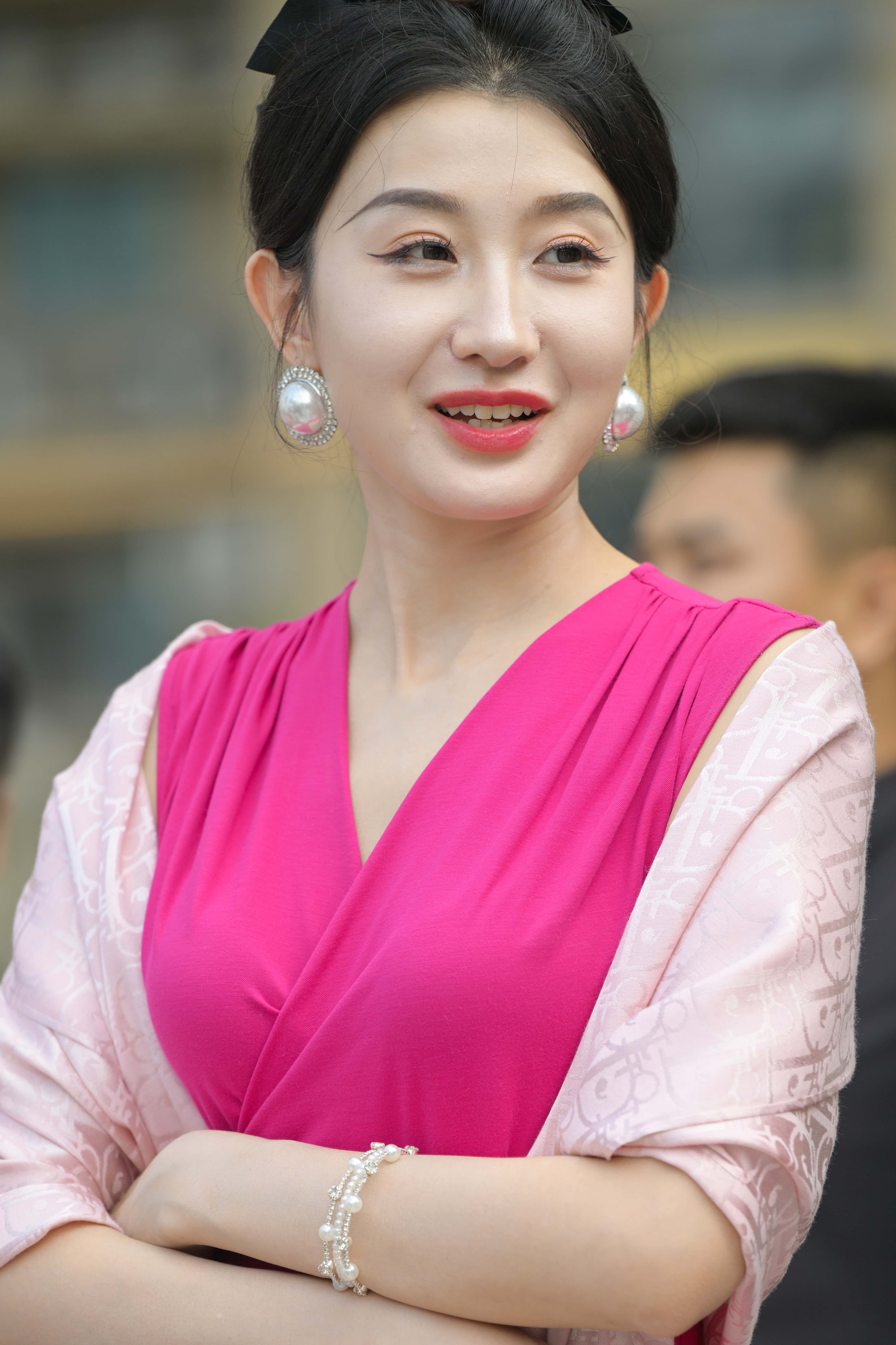 GS-T1003 超模评委 【91P 1.74G】