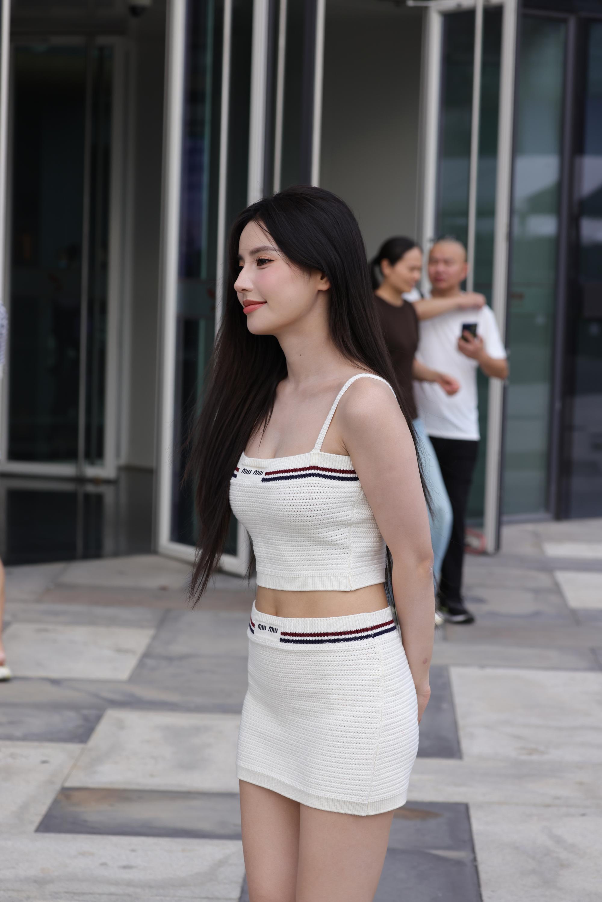 No.10176 甜美女神鹿鹿鹿 [706P-8.36GB]