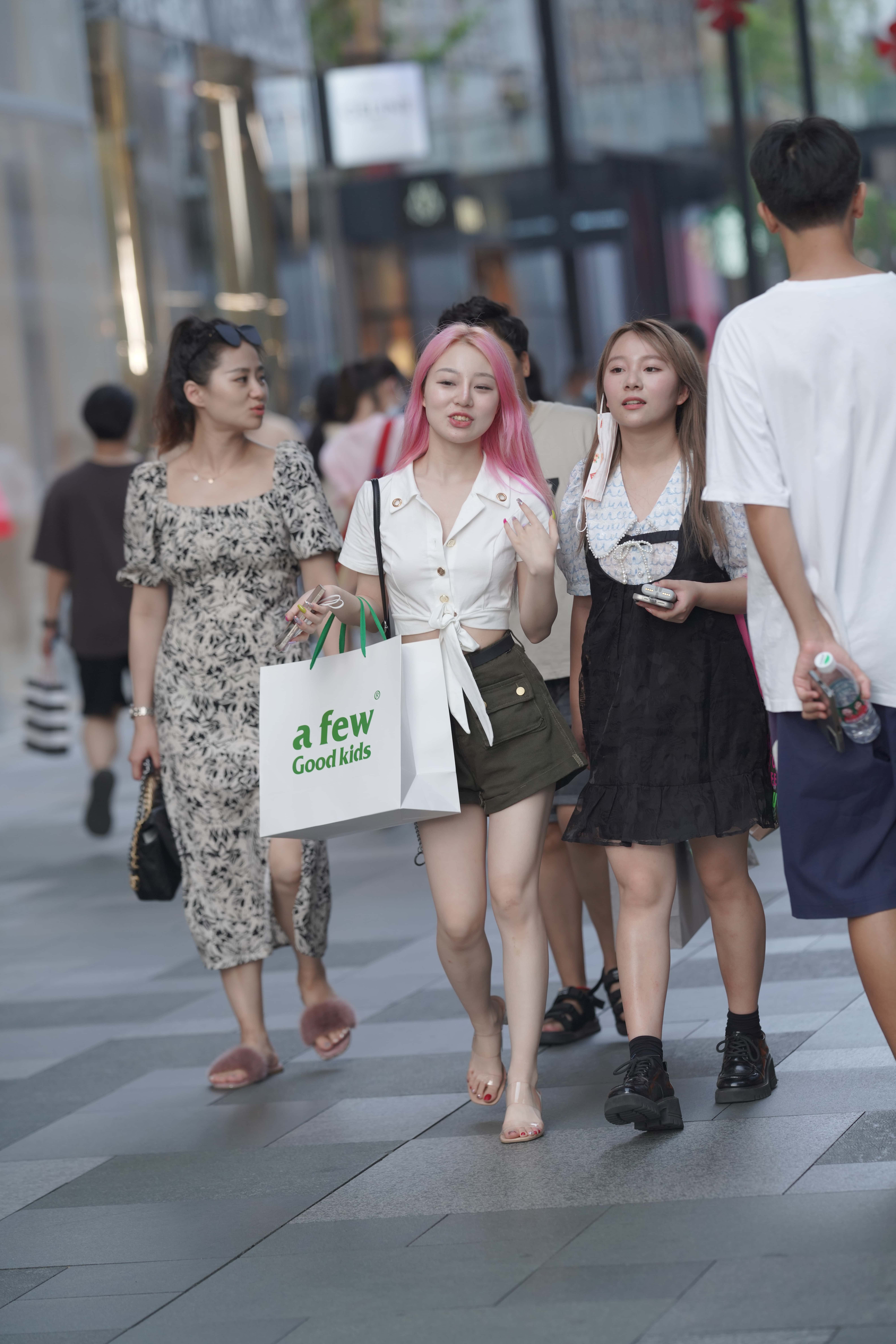 GS-X1025 美腿闺蜜 【53P  611M】