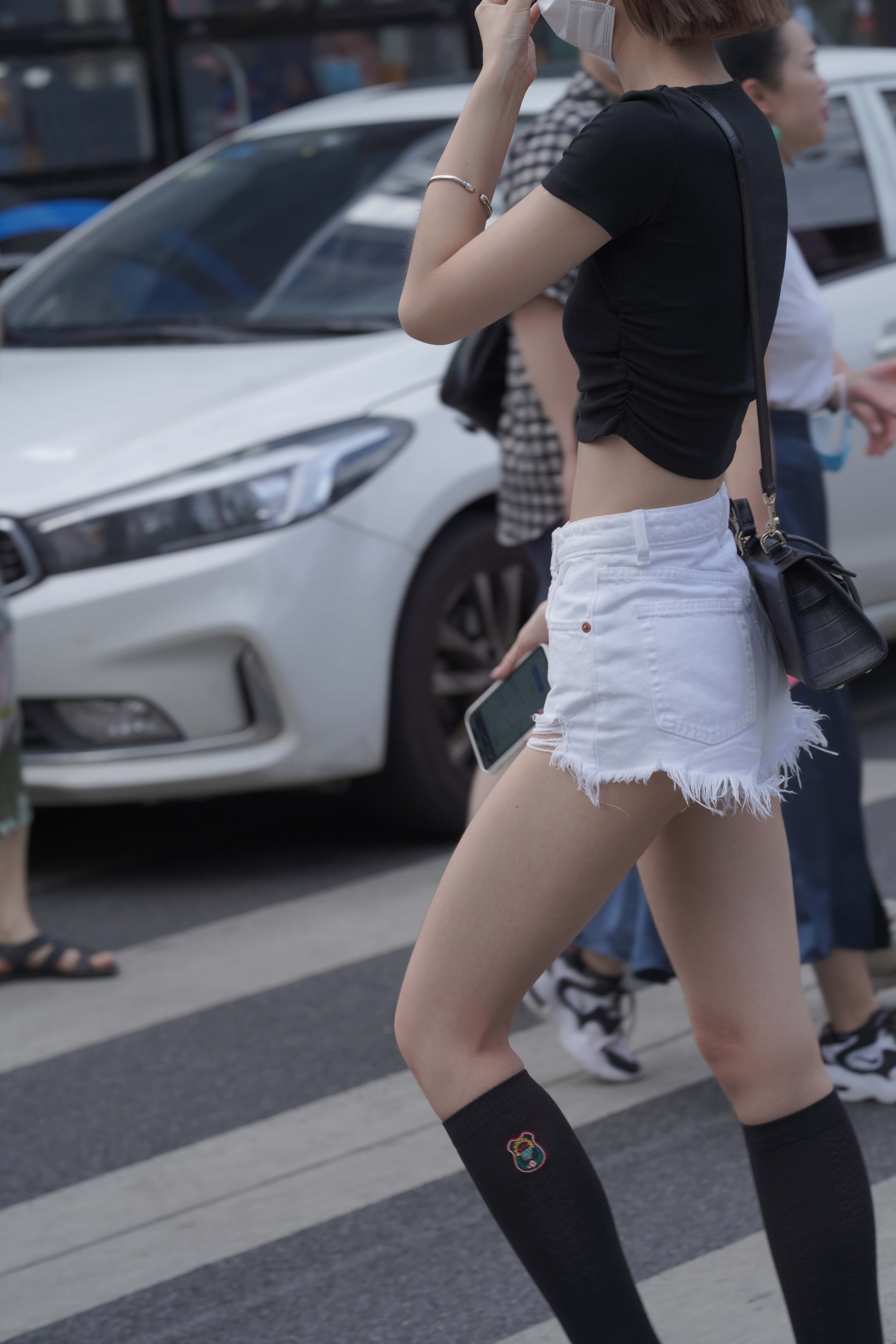 GS-T1100 街拍短发热牛mm 【135P 1.38G】