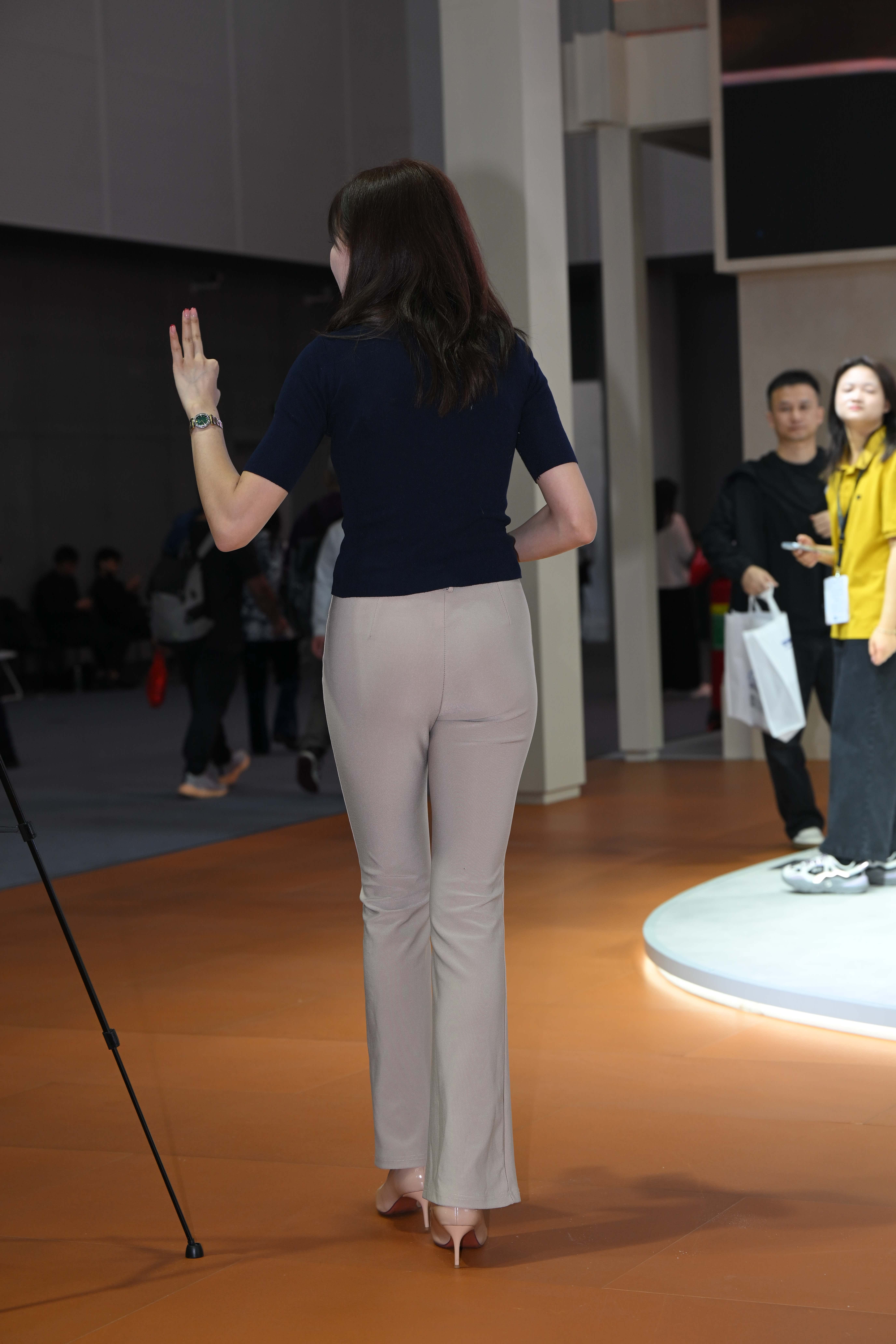 No.10198 韵味轻淑女紧身裤 [108P-2.20GB]