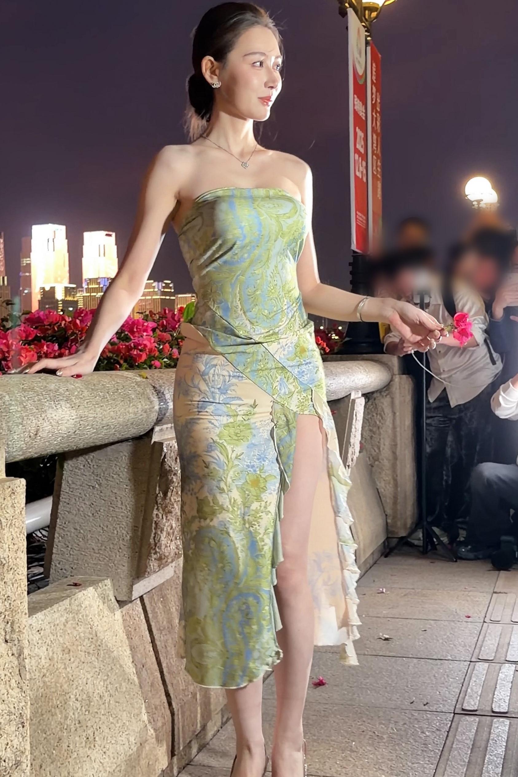 夜拍敏敏包臀裙（视频版）【10分钟  4.84G】