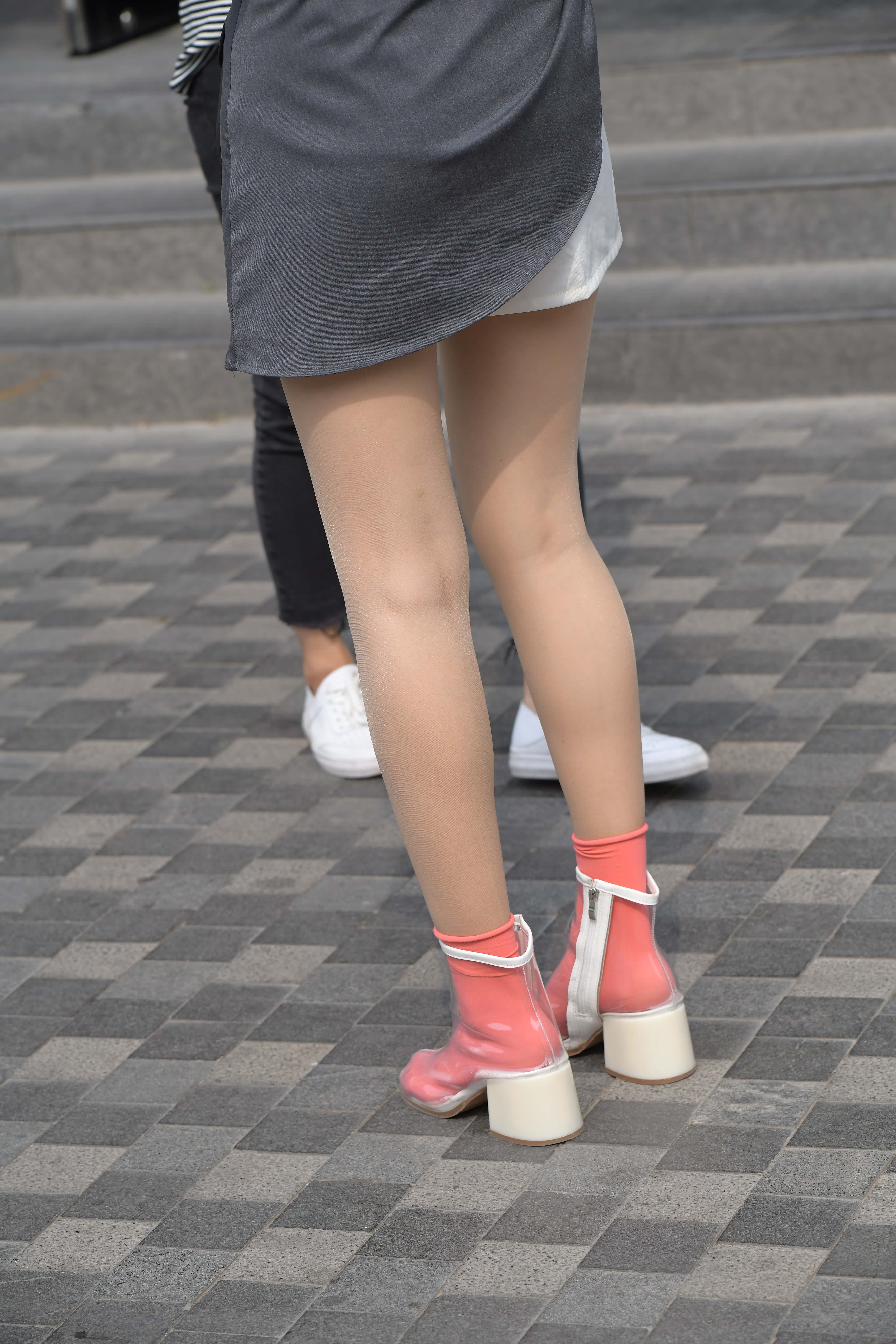 GS-T997 热裤肉丝小红靴  【90P  1.95G】