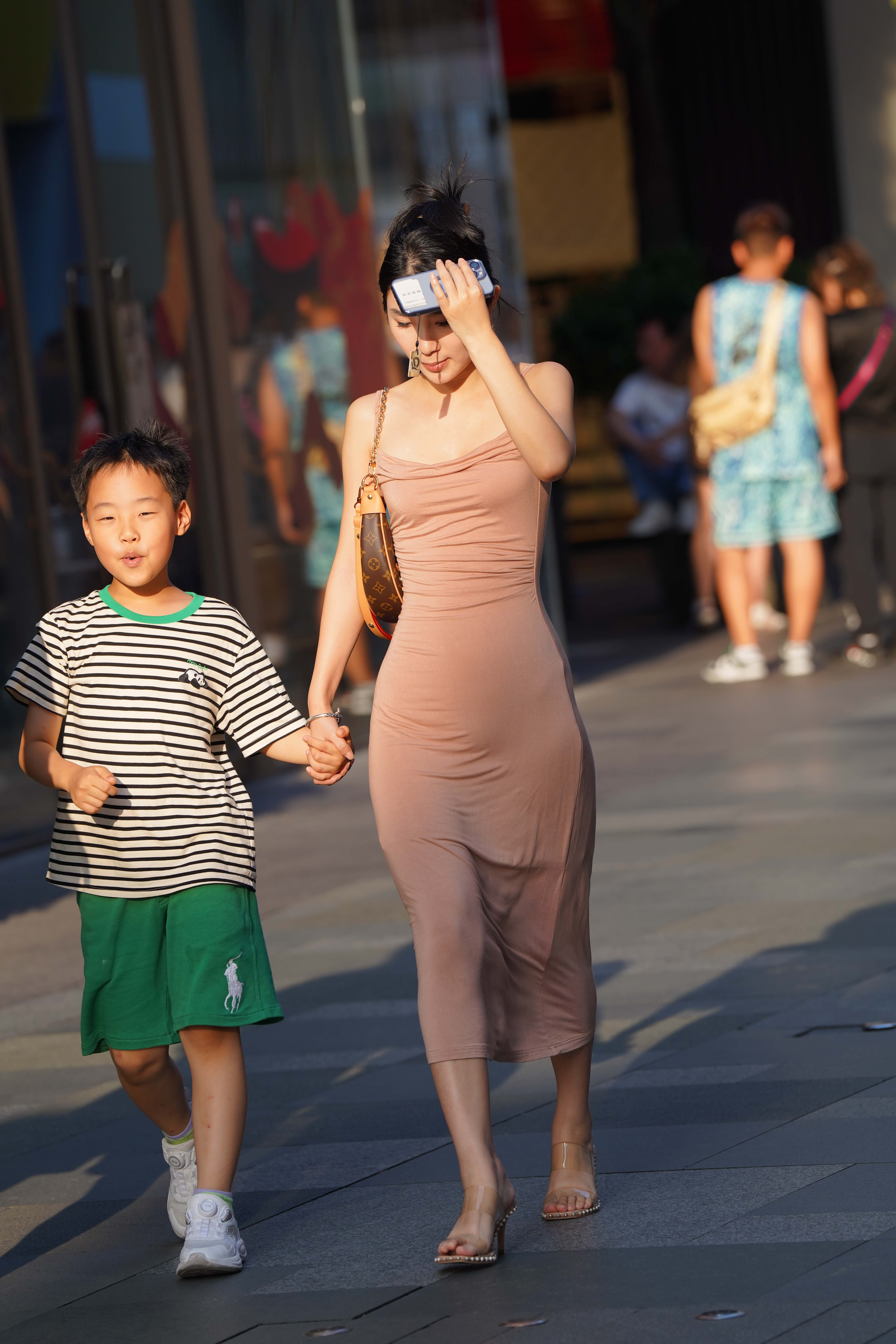 GS-T1098 240705-3 【65P 1.06G】