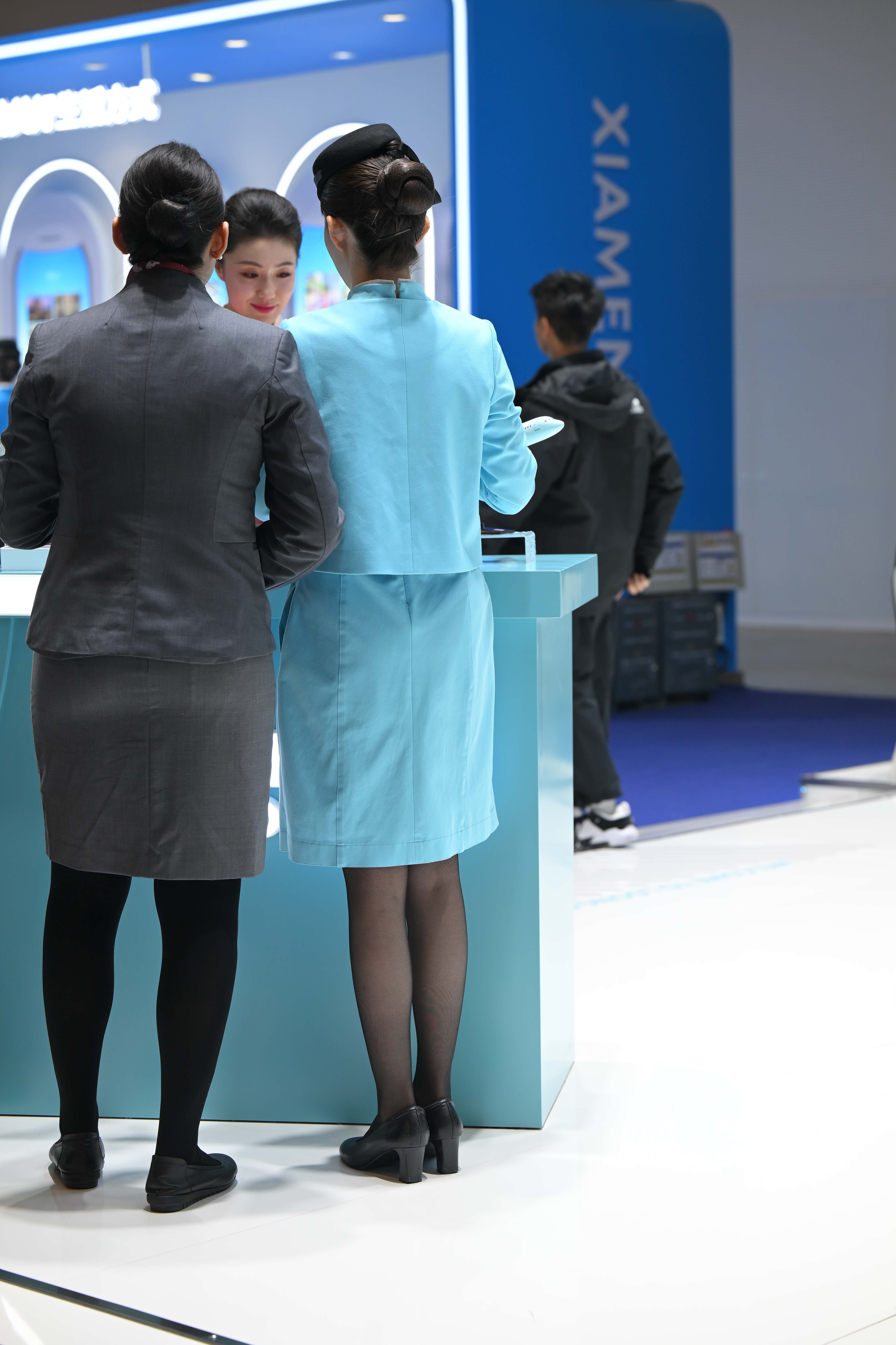 No.10144 天蓝色制服黑丝 [73P-1.34GB]