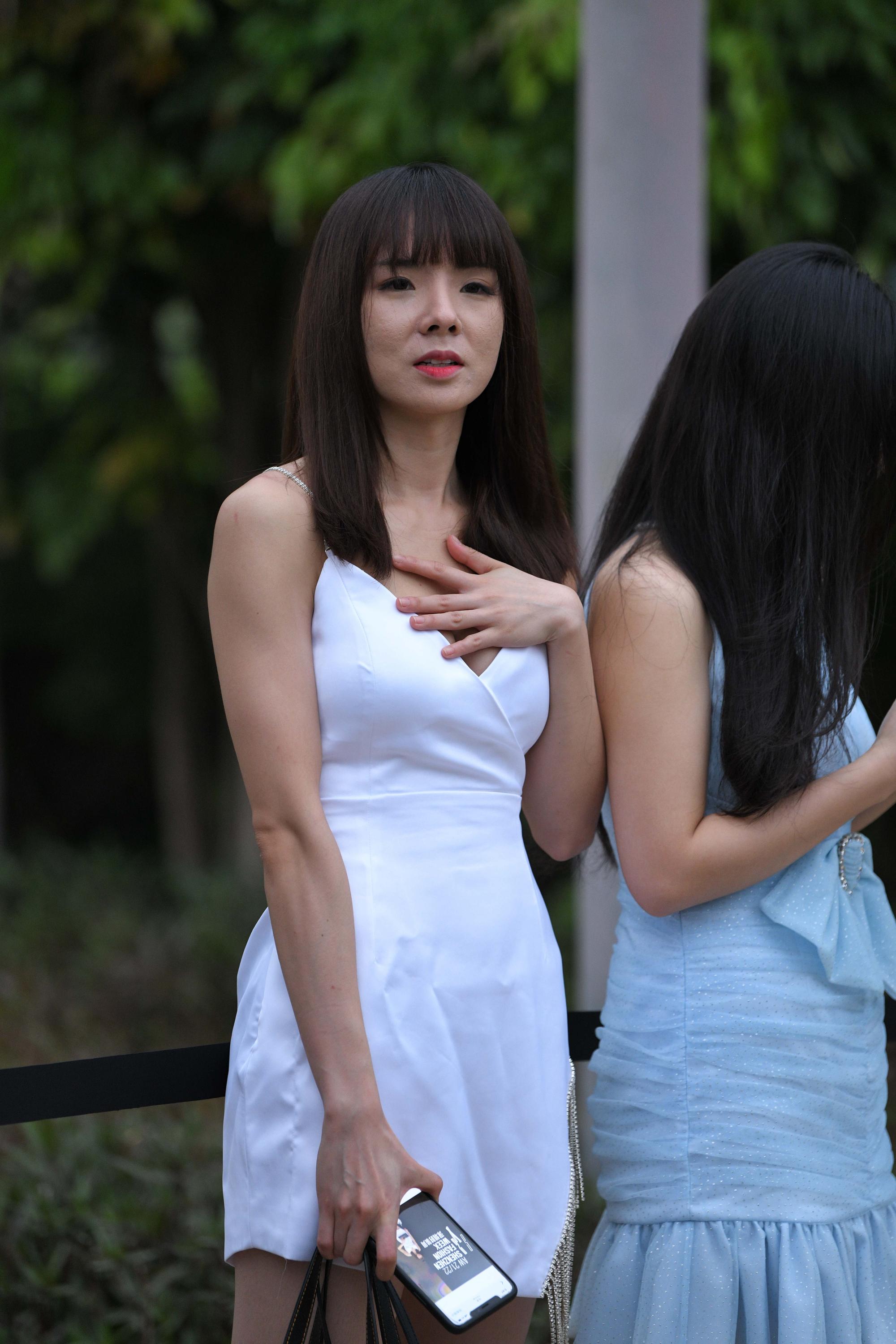 GS-X1057 高跟大长腿美女 【68P 2.38G】